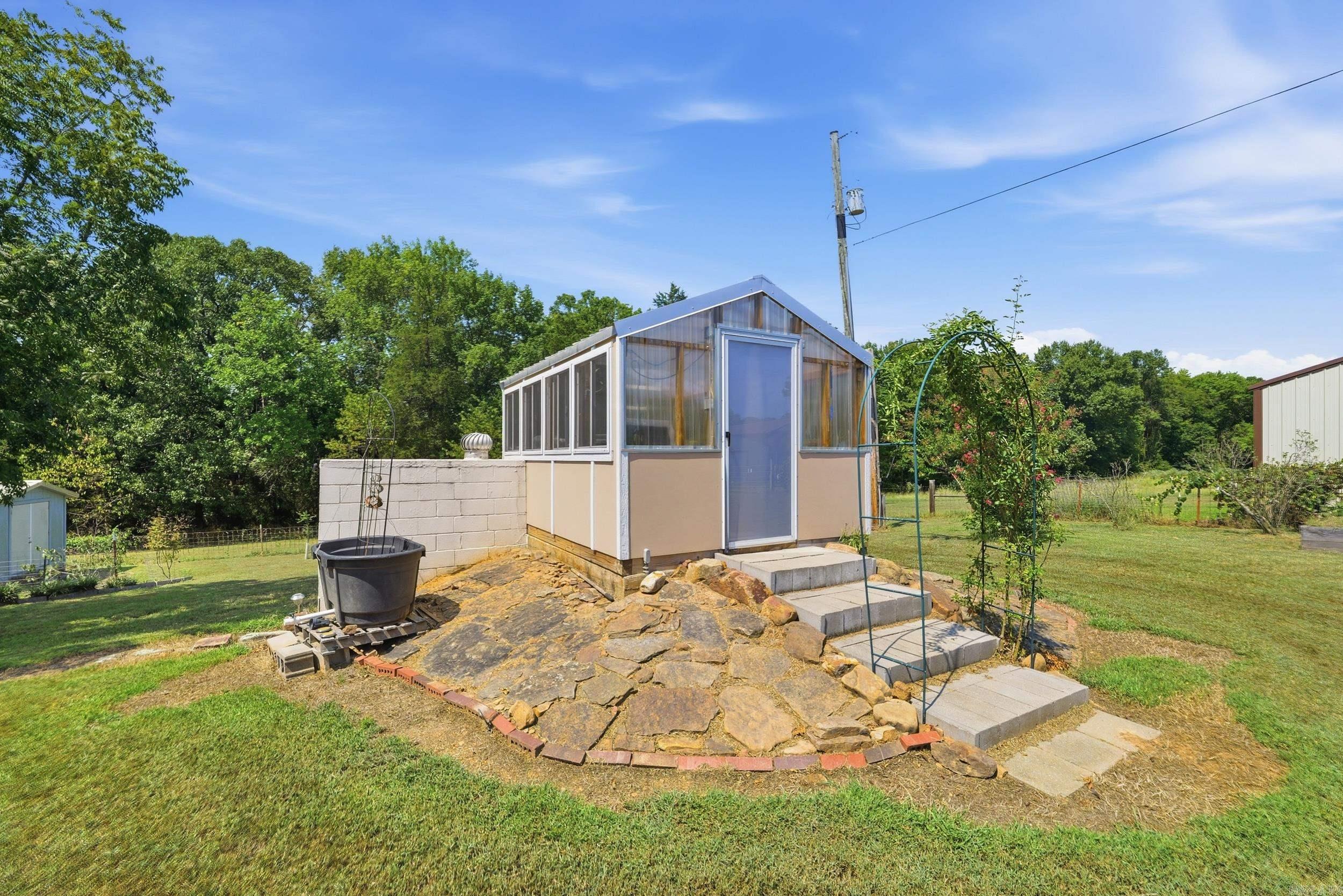 432 County road 3355 Clarksville, AR 72830-3710