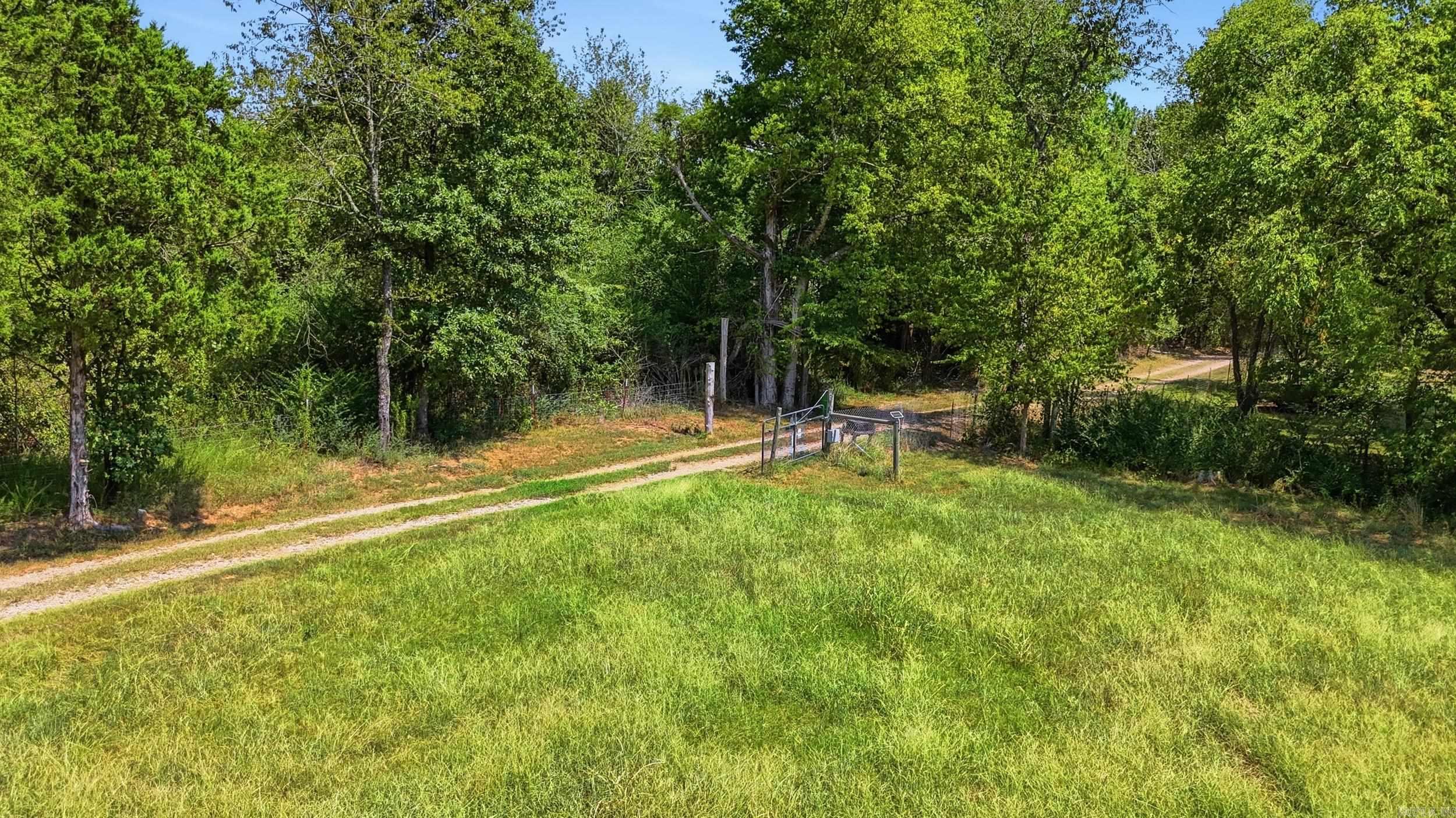 432 County road 3355 Clarksville, AR 72830-3710
