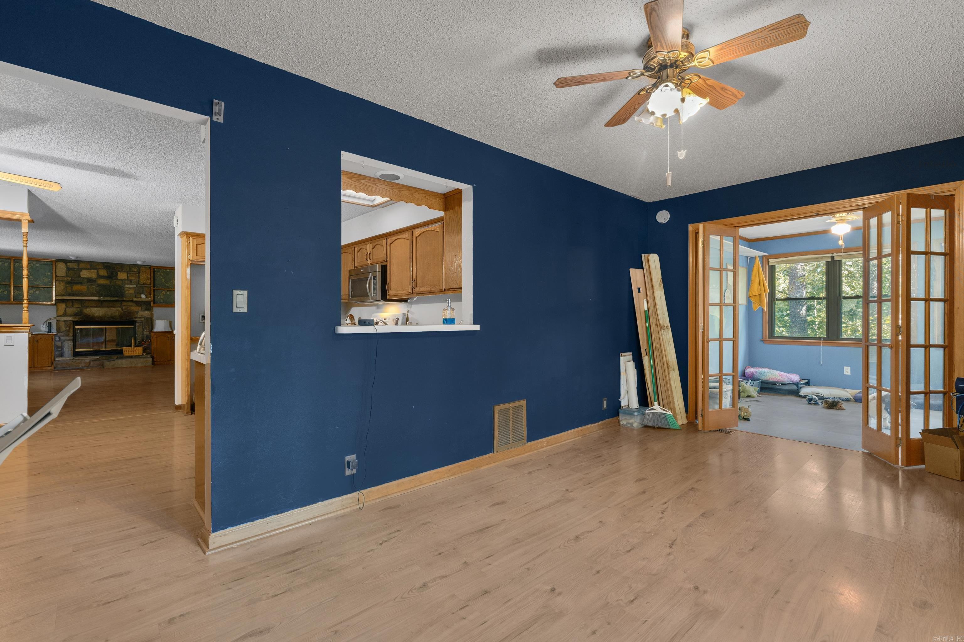 17 Badalona  Hot Springs Village, AR
