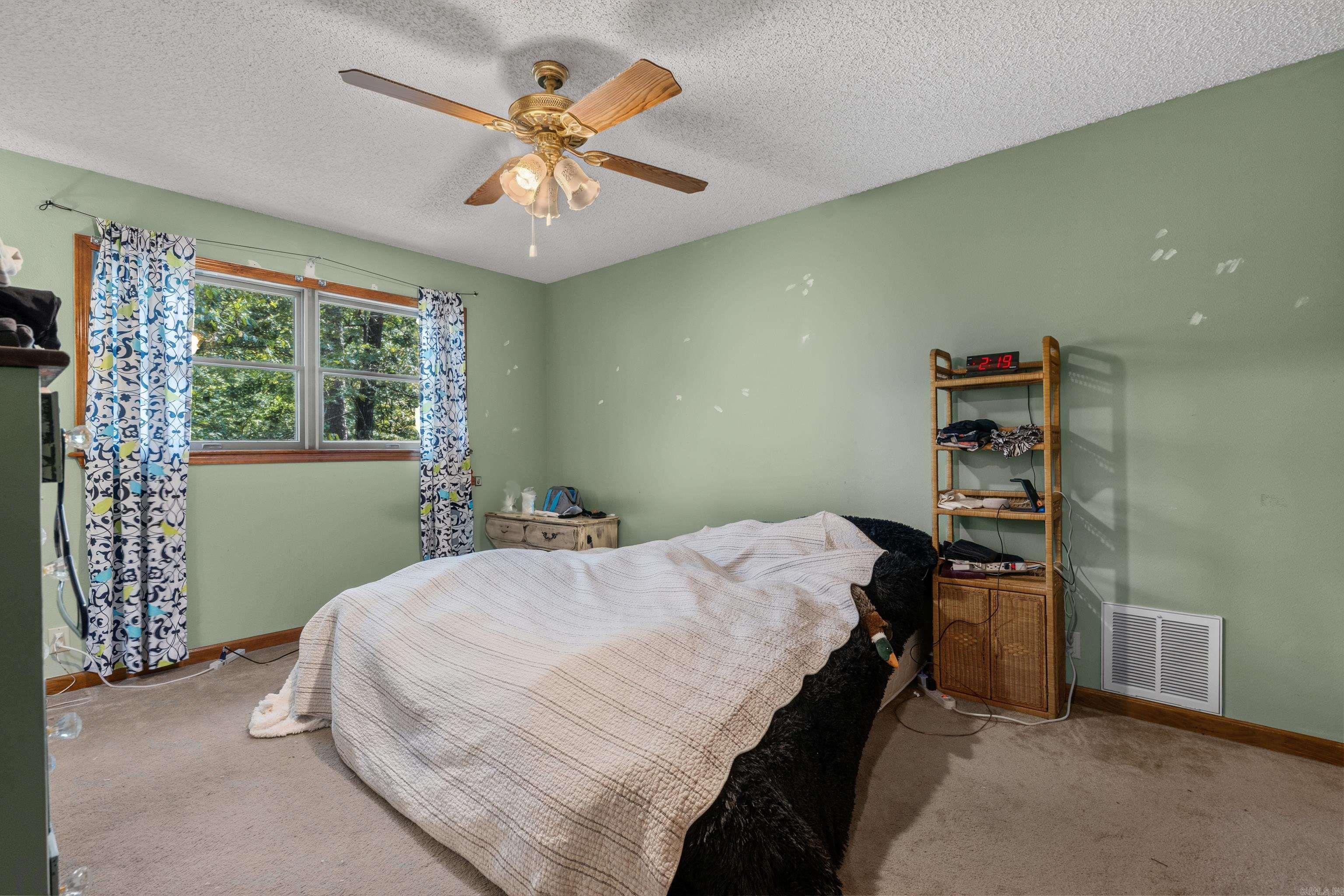 17 Badalona  Hot Springs Village, AR