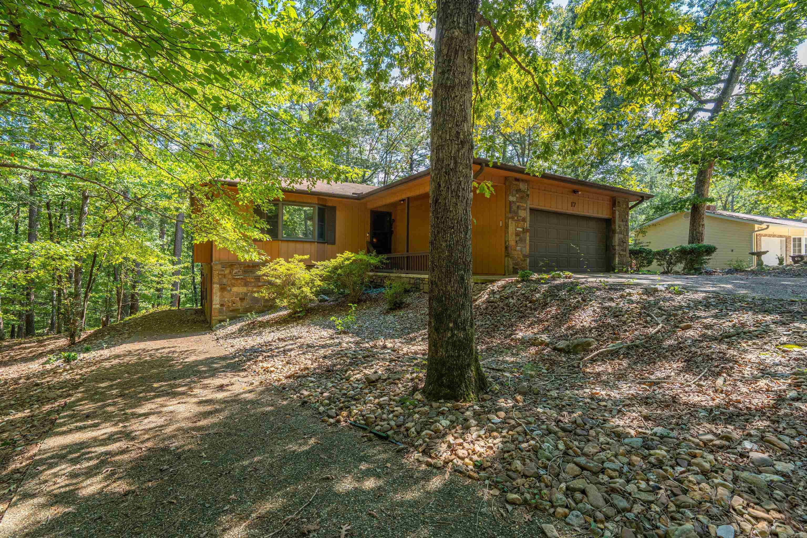 17 Badalona  Hot Springs Village, AR