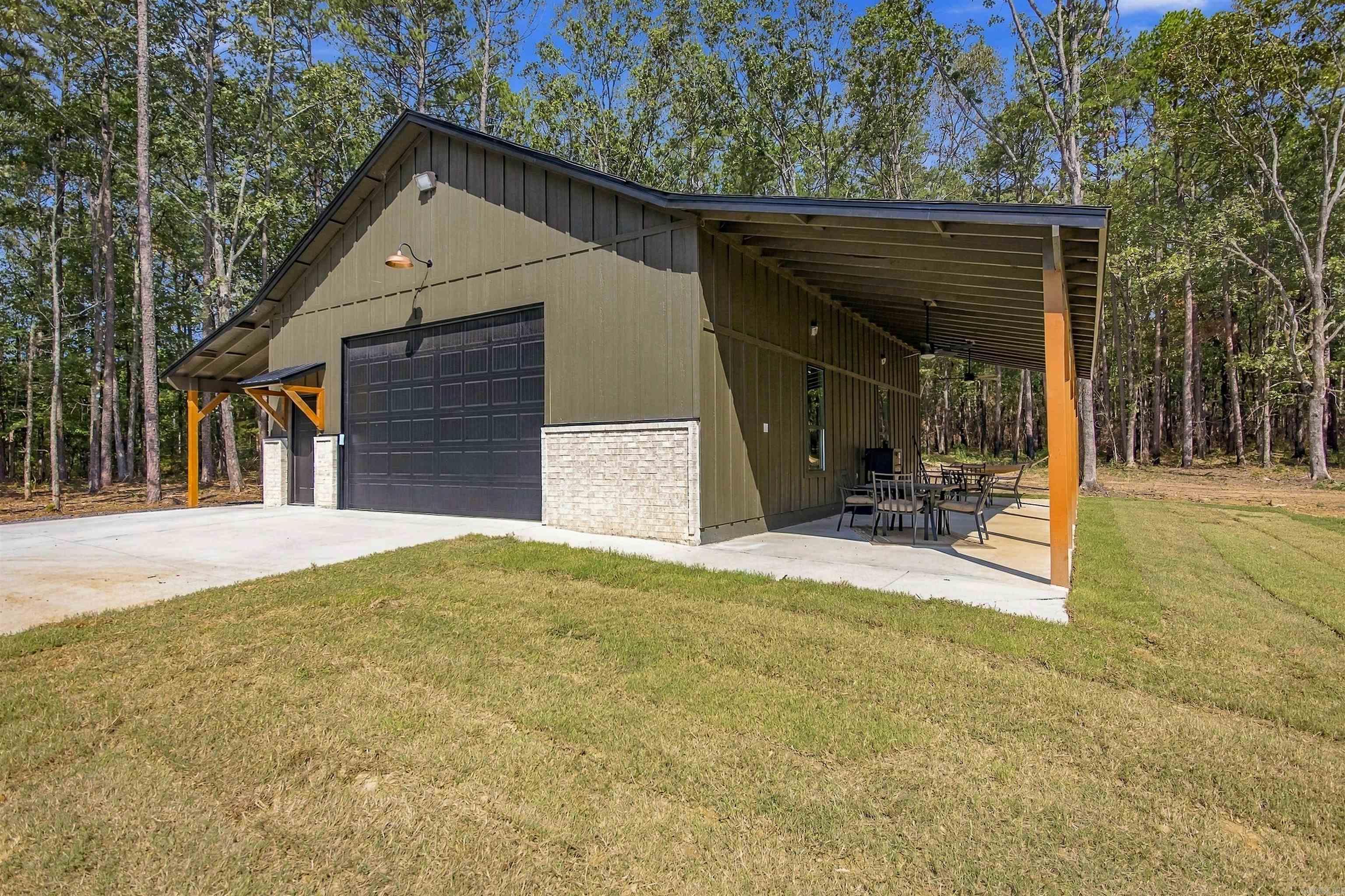 1791 Mountain Park Road Shirley, AR 72153