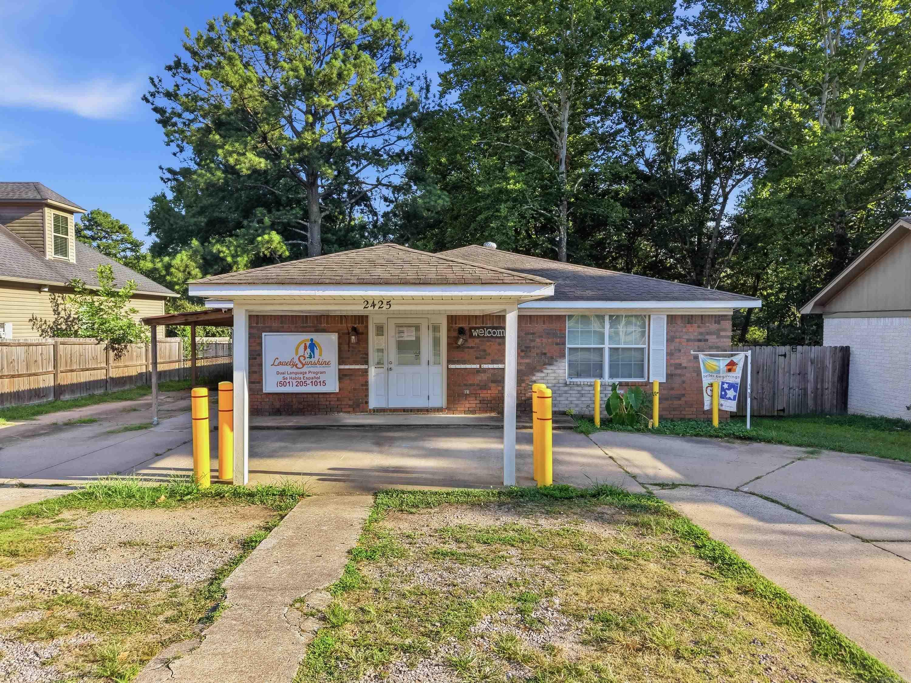 2425 Tyler St — photo 2