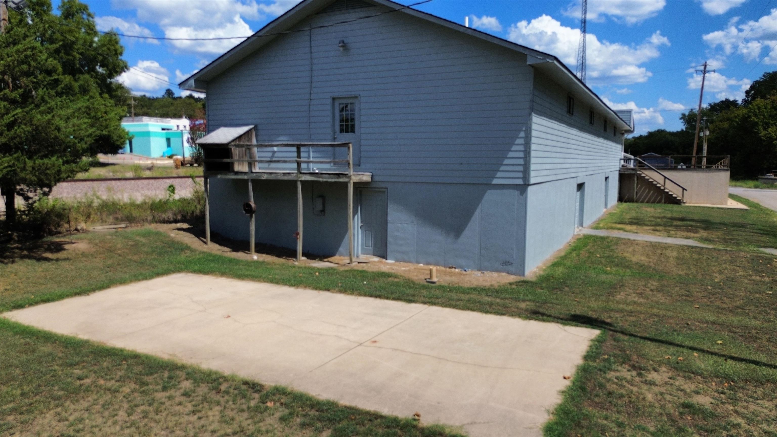 5 N Spring Street