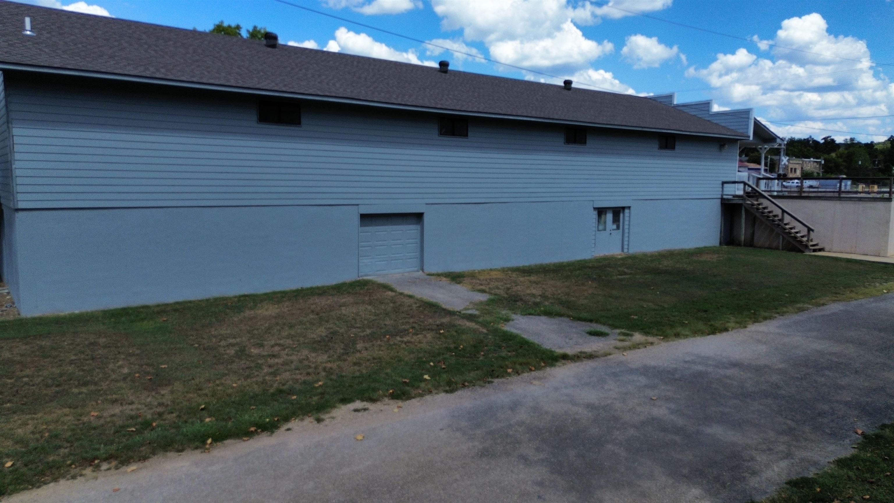 5 N Spring Street