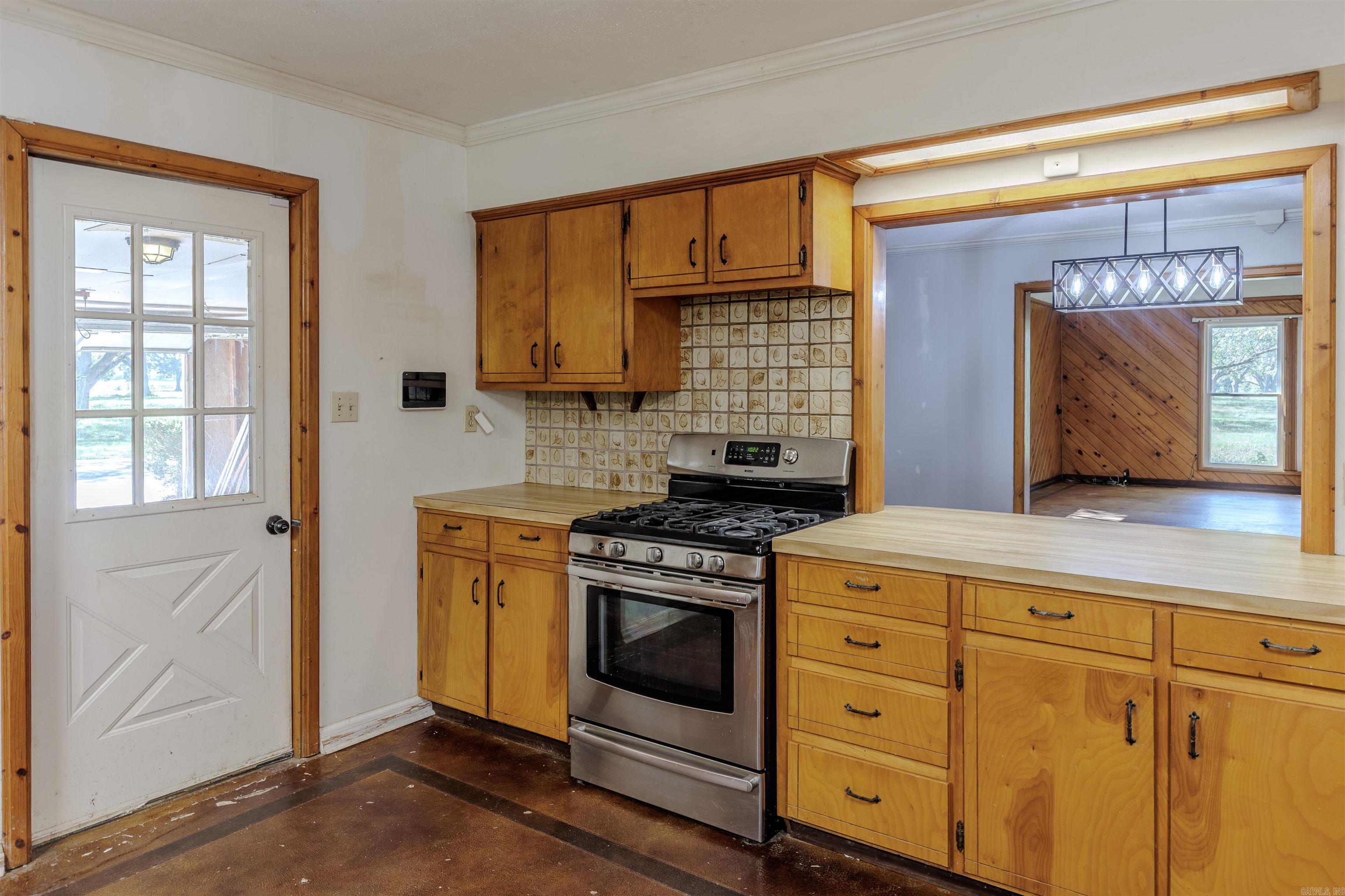 50 W Thompson  Perryville, AR