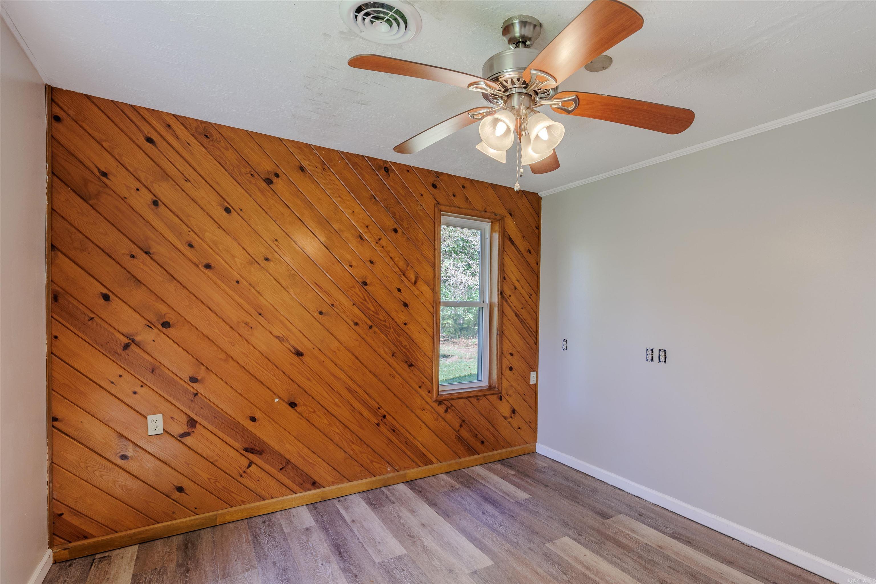 50 W Thompson  Perryville, AR