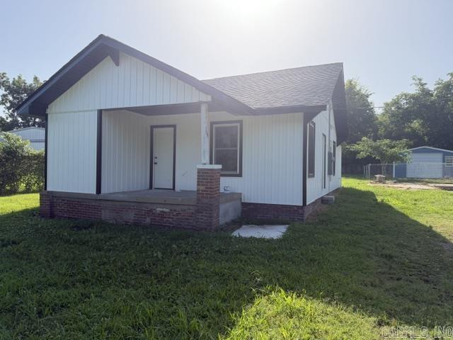 109 S Cedar  Morrilton, AR