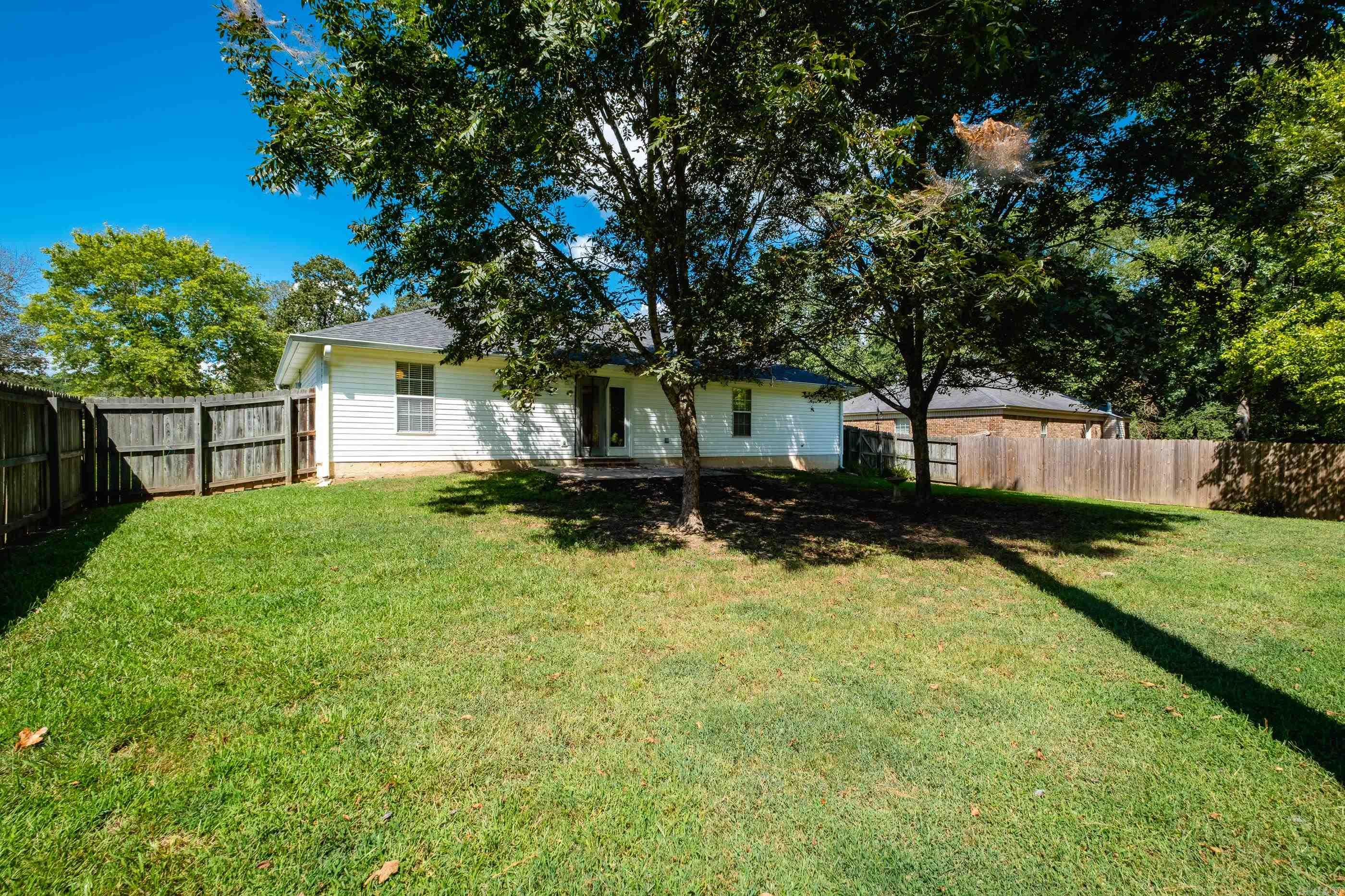 2000 Cherry Creek  Bryant, AR