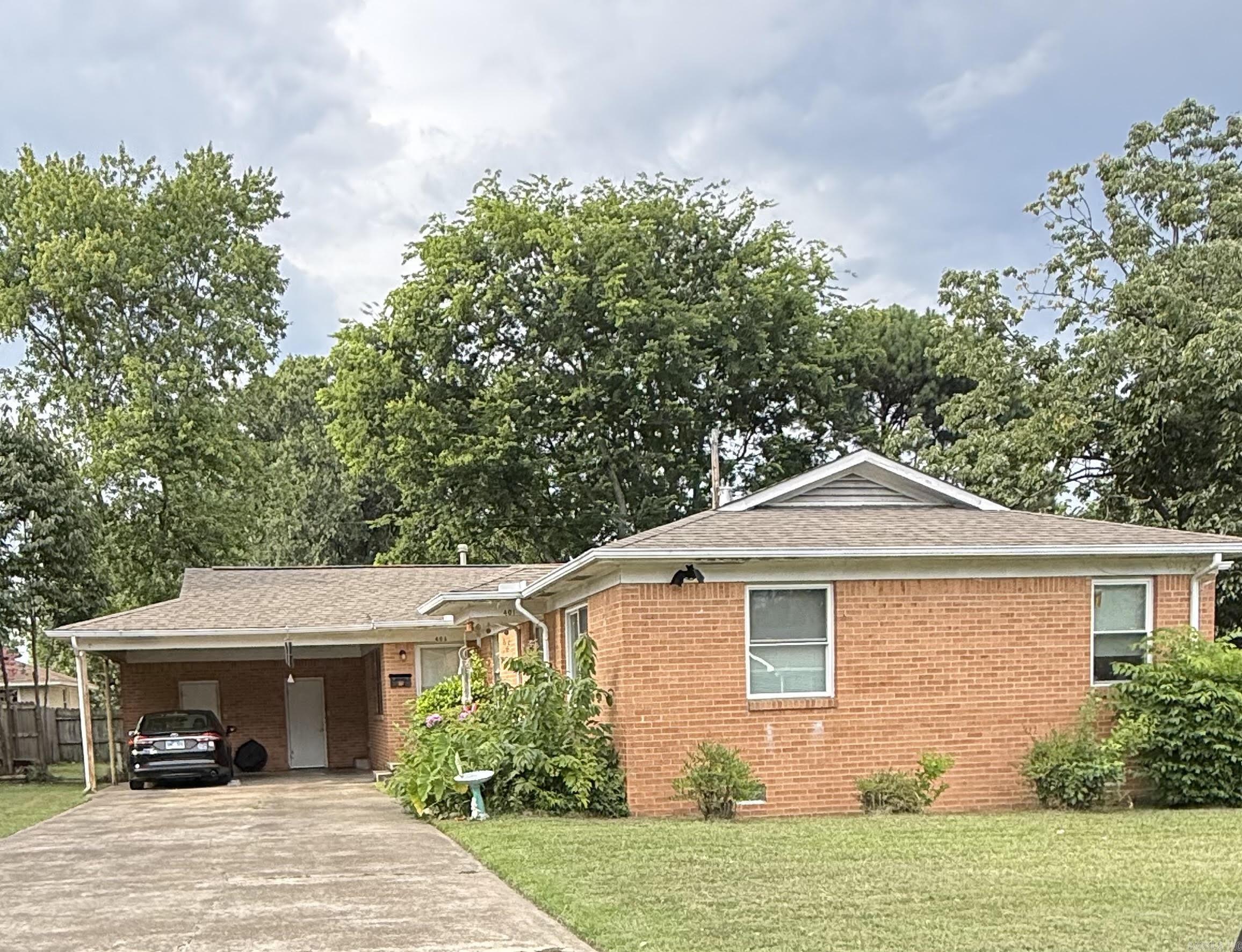 401 W I Avenue — photo 2