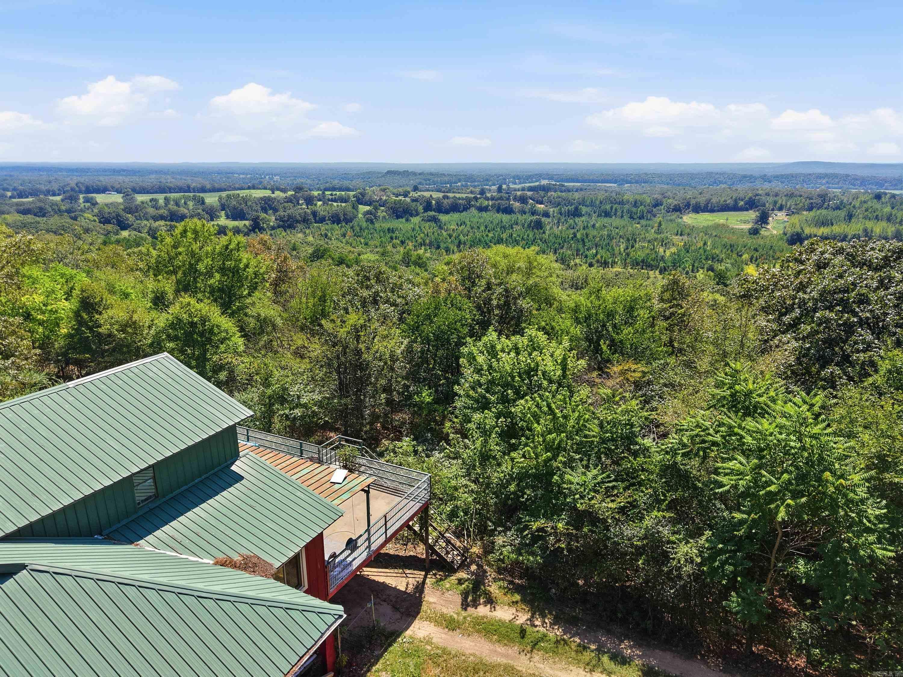 81 Laramie  Greenbrier, AR
