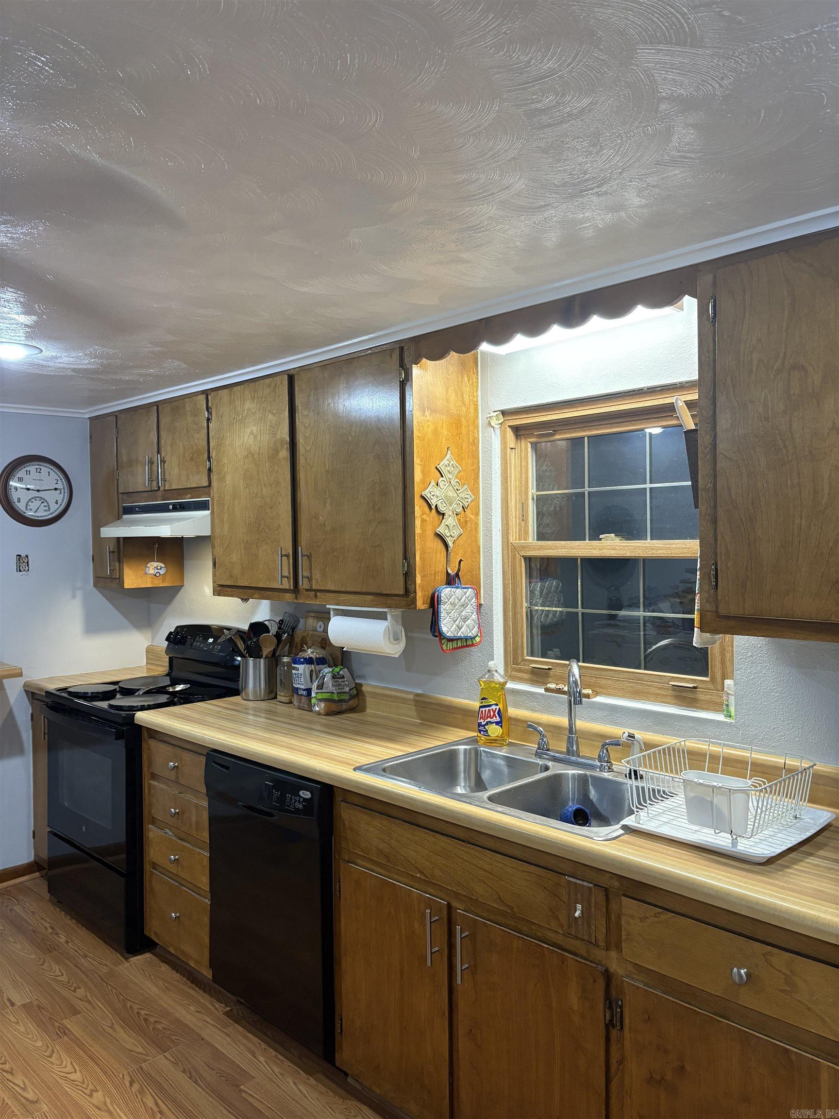 5803 hwy 9  Center Ridge, AR