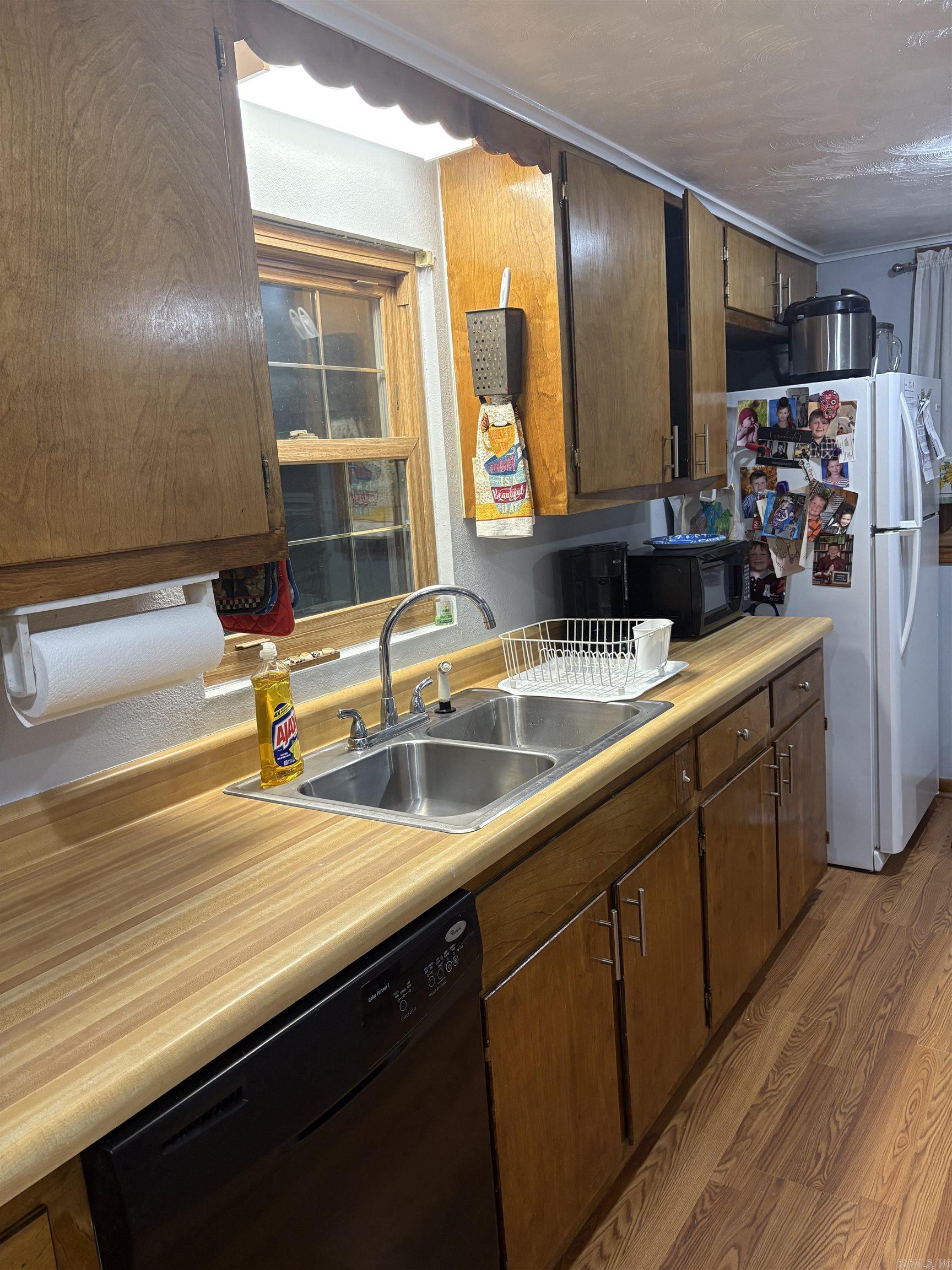 5803 hwy 9  Center Ridge, AR