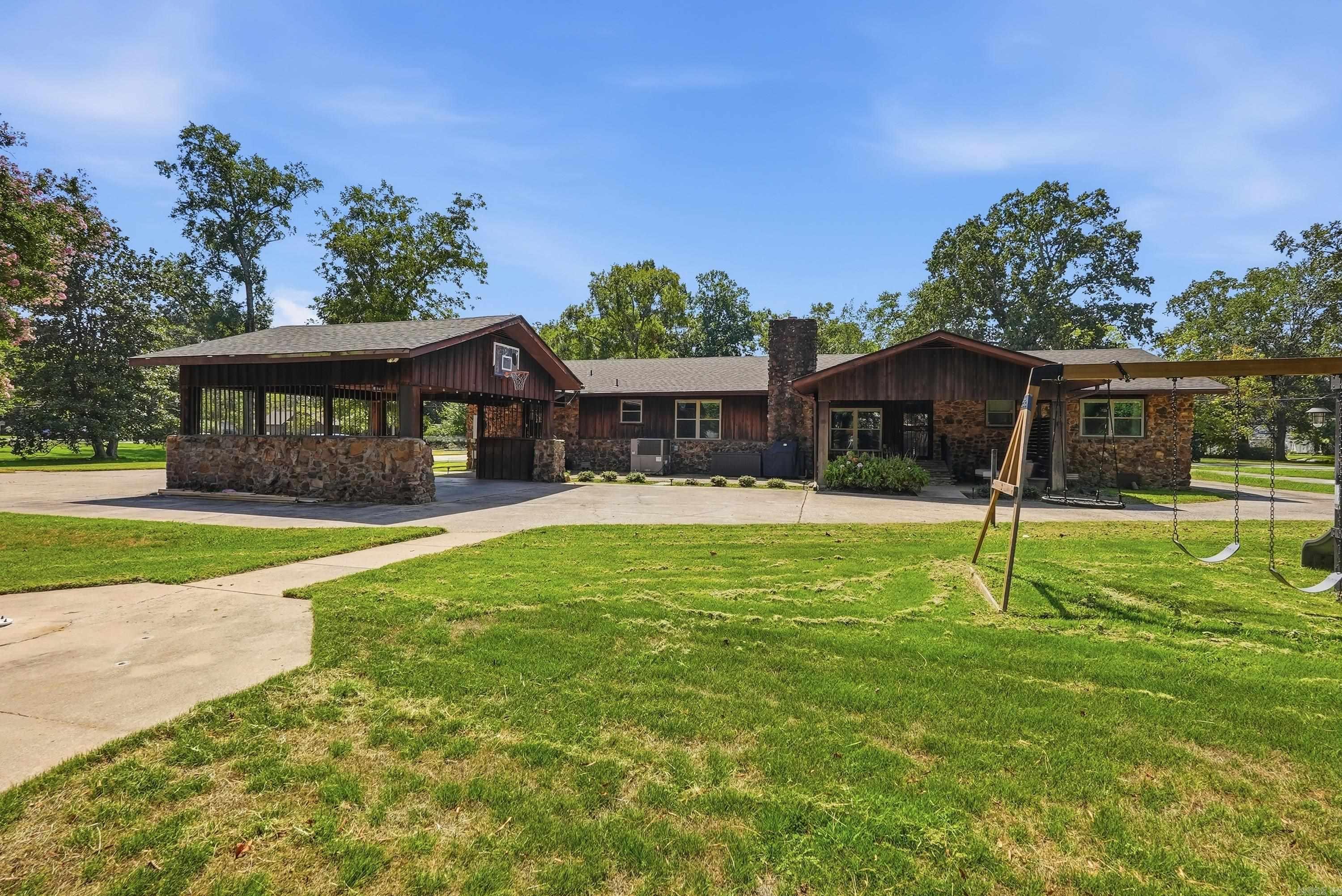 1826 Caldwell Street Conway, AR 72034
