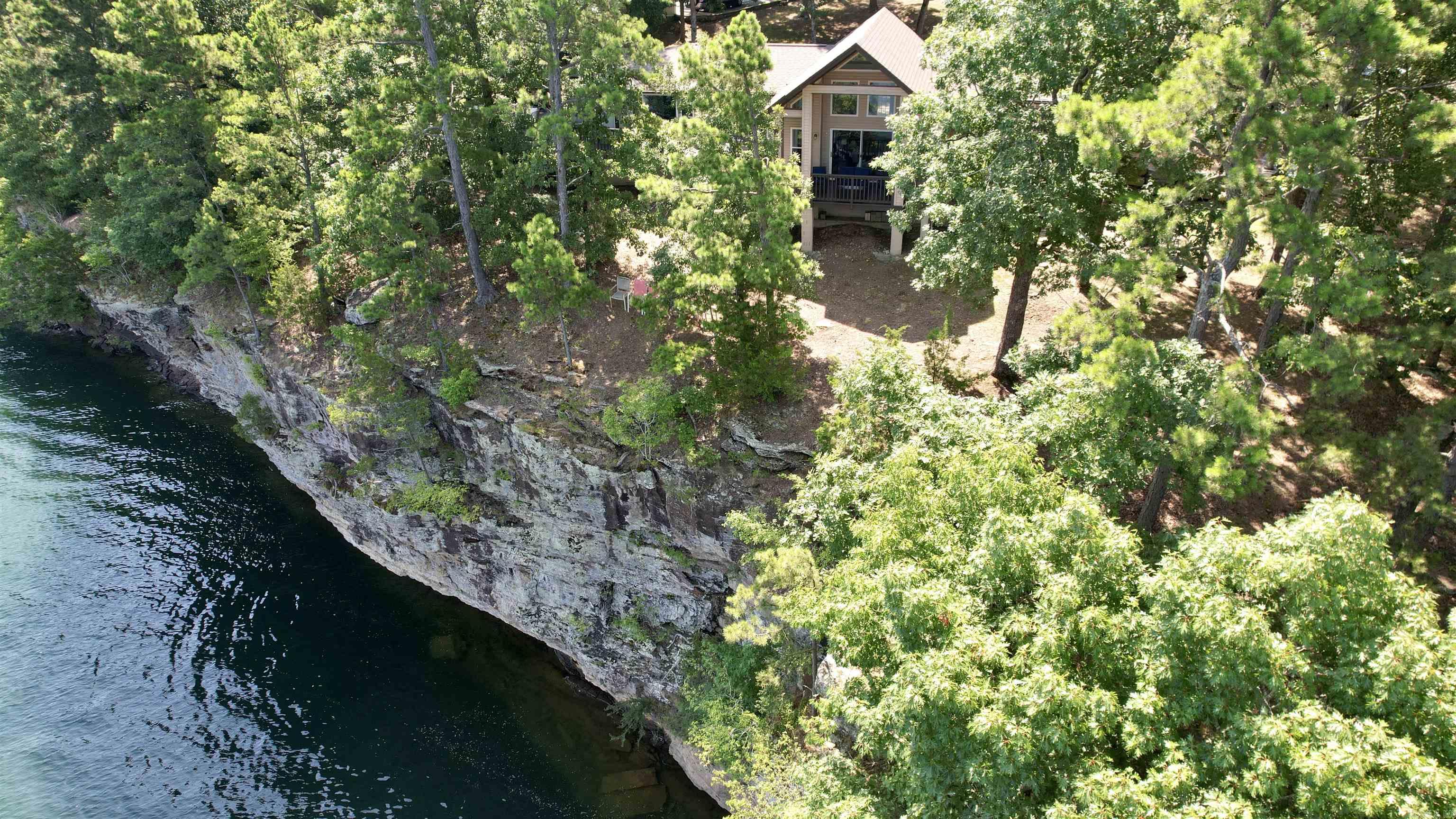 244 Lake Forest Estate Rd Tumbling Shoals, AR 72581