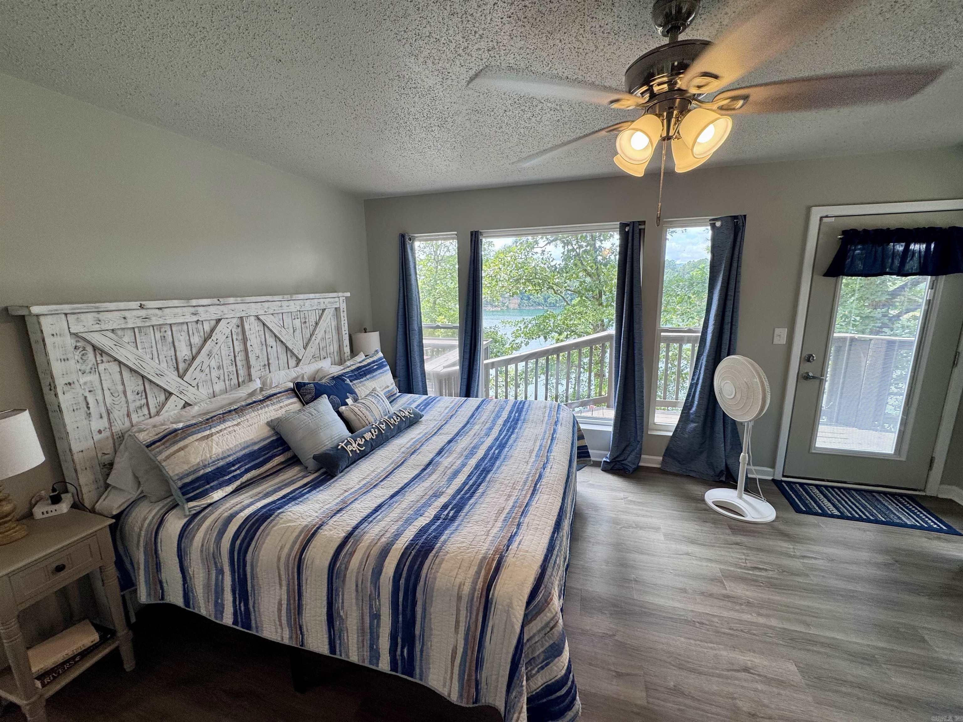 244 Lake Forest Estate Rd Tumbling Shoals, AR 72581