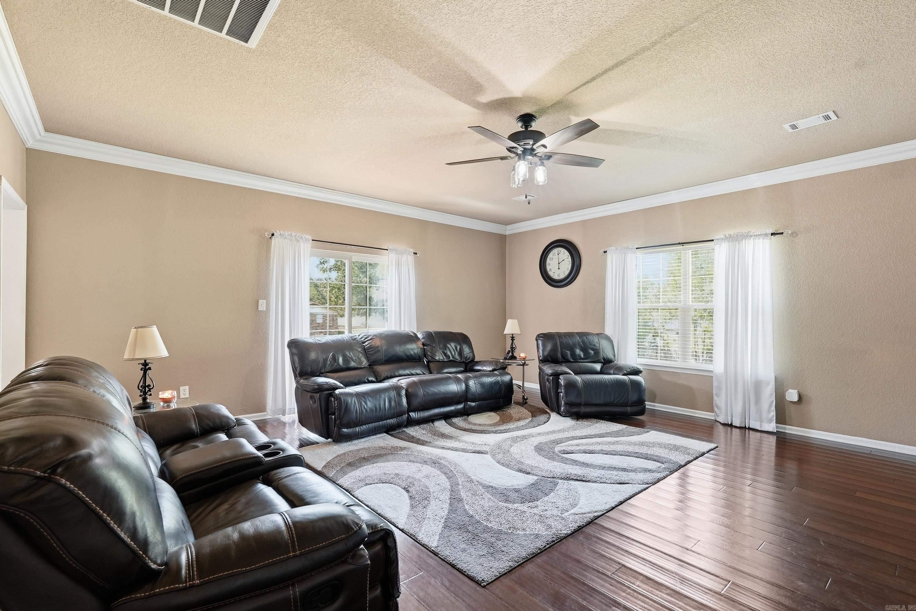 1710 Royal Oaks Dr  Malvern, AR