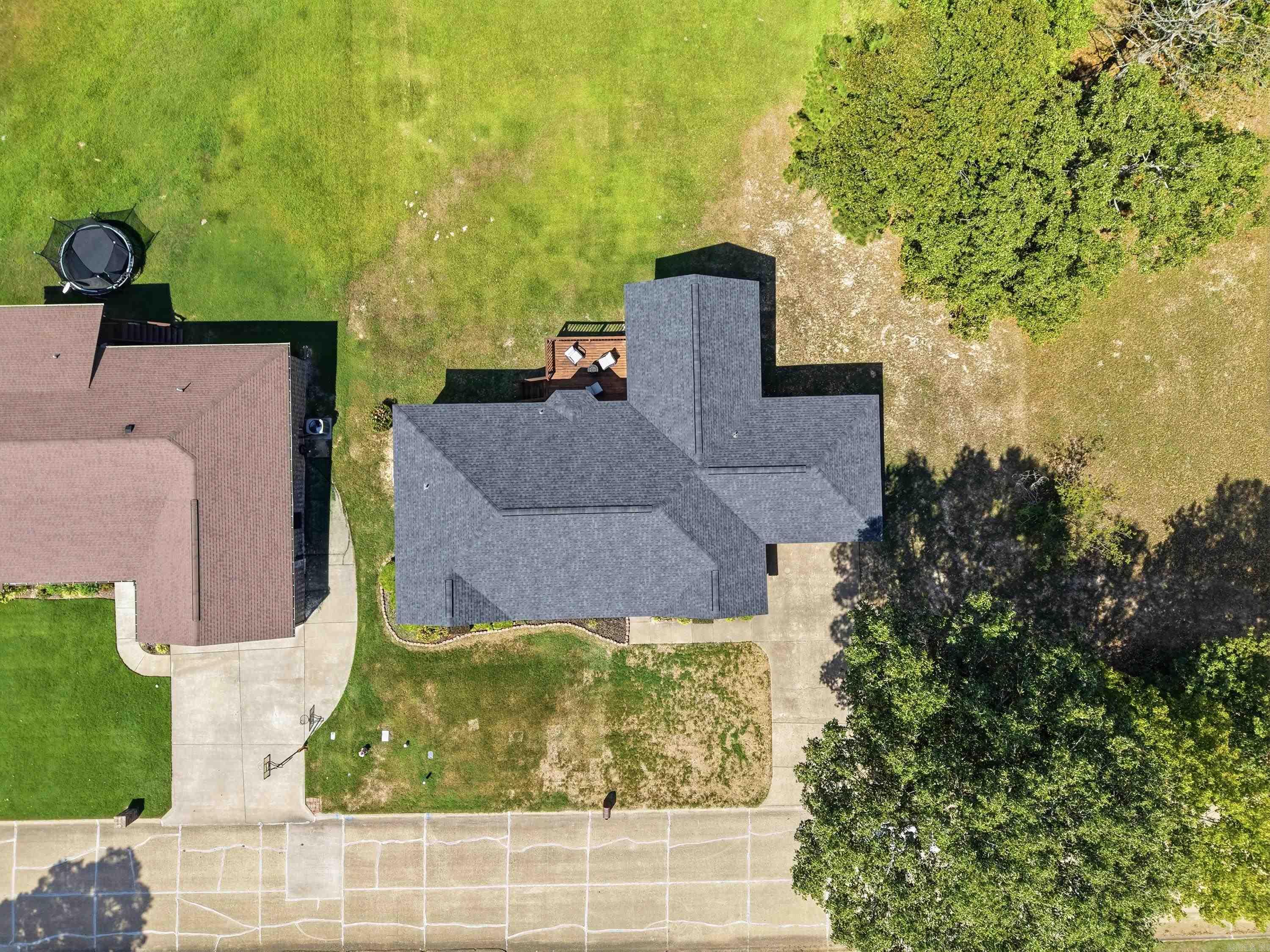 1710 Royal Oaks Dr Drive — photo 3