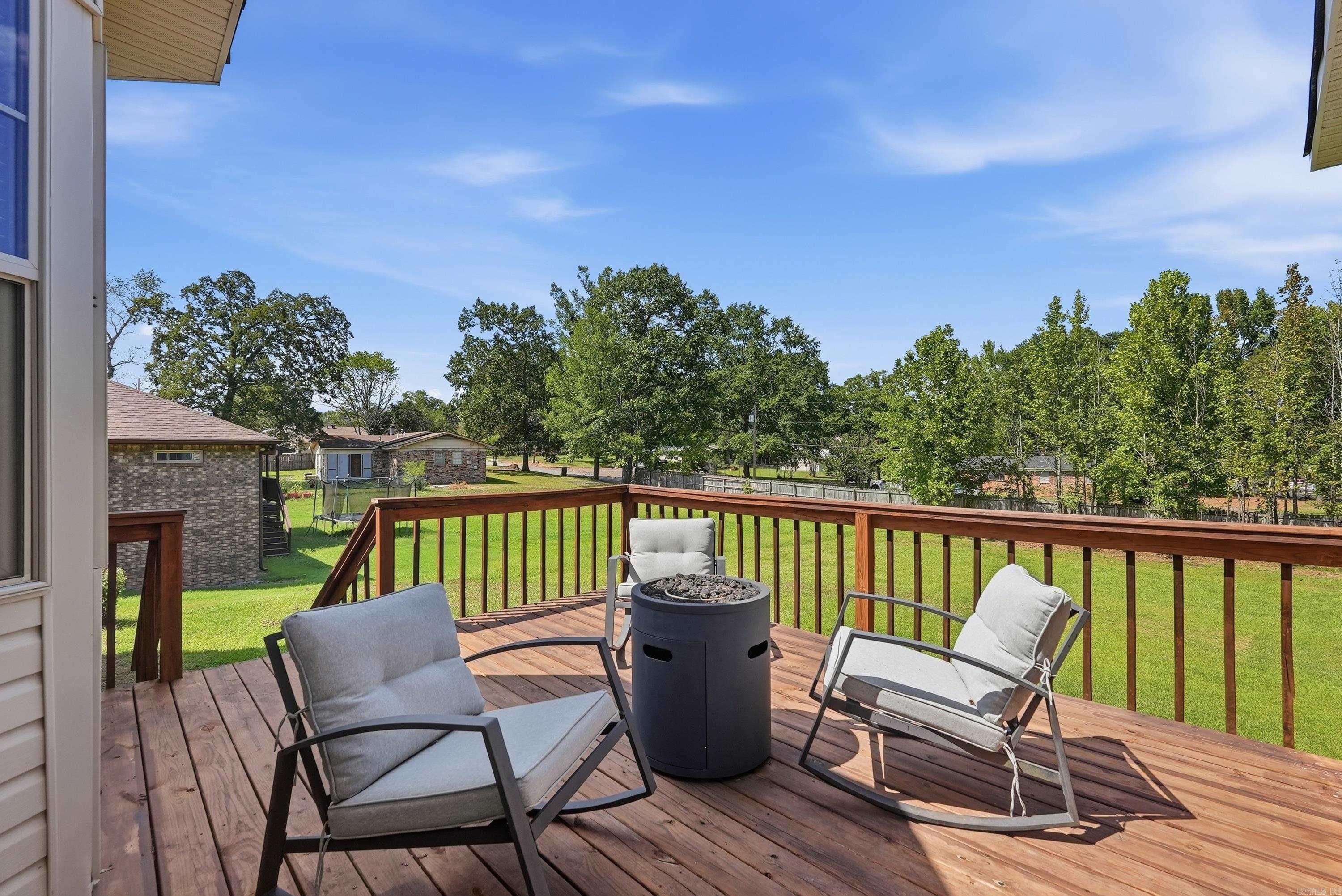 1710 Royal Oaks Dr  Malvern, AR