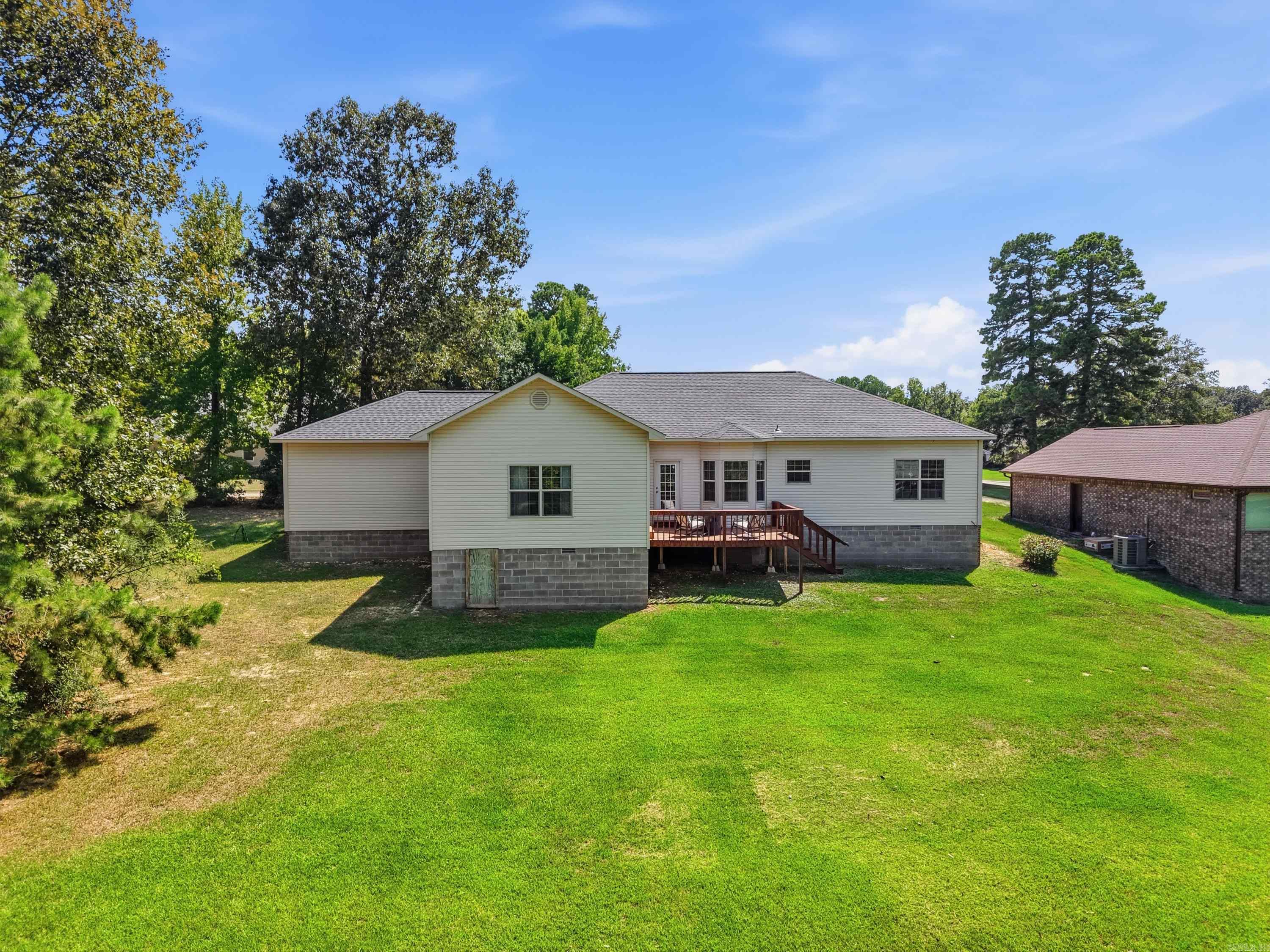 1710 Royal Oaks Dr  Malvern, AR