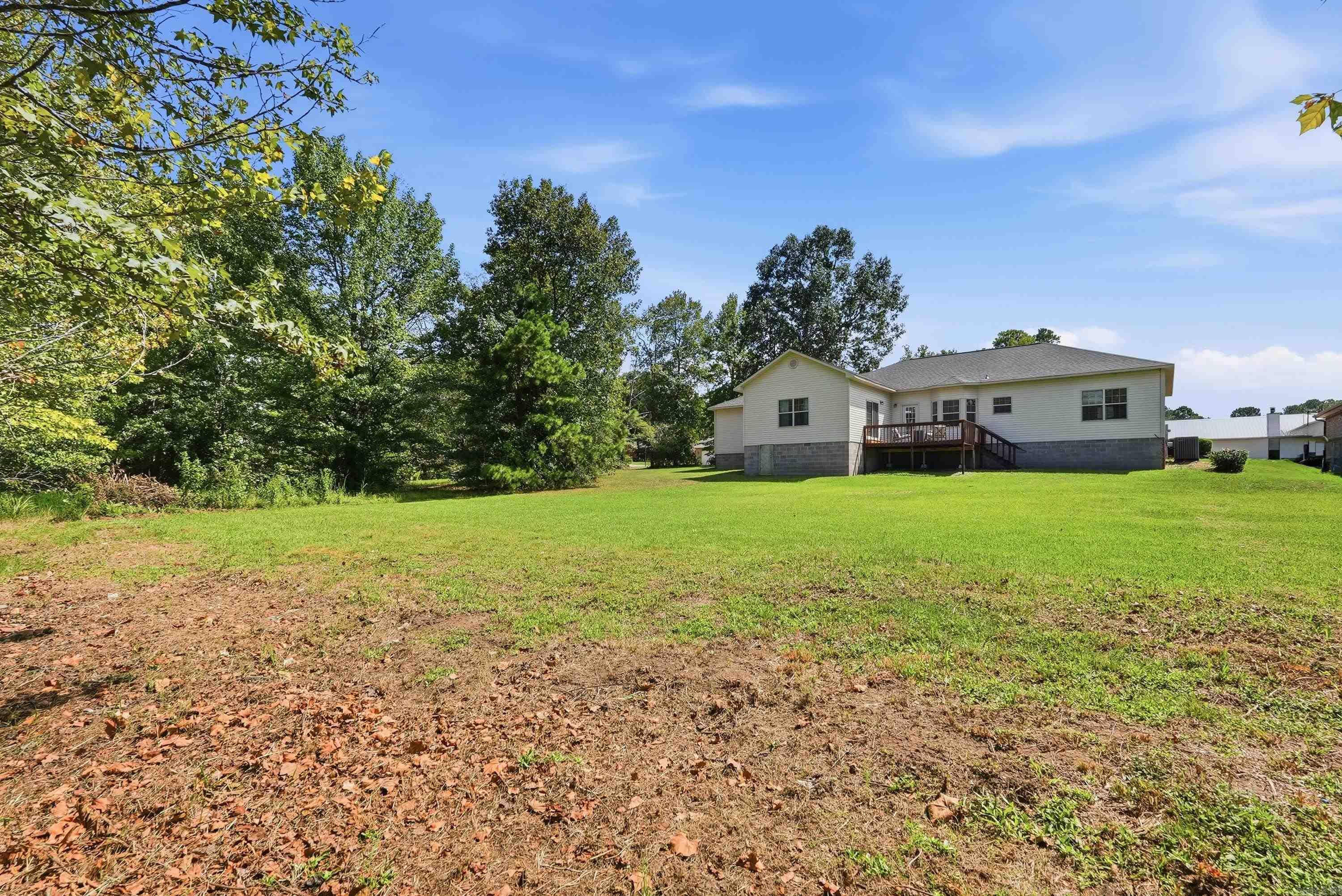 1710 Royal Oaks Dr  Malvern, AR