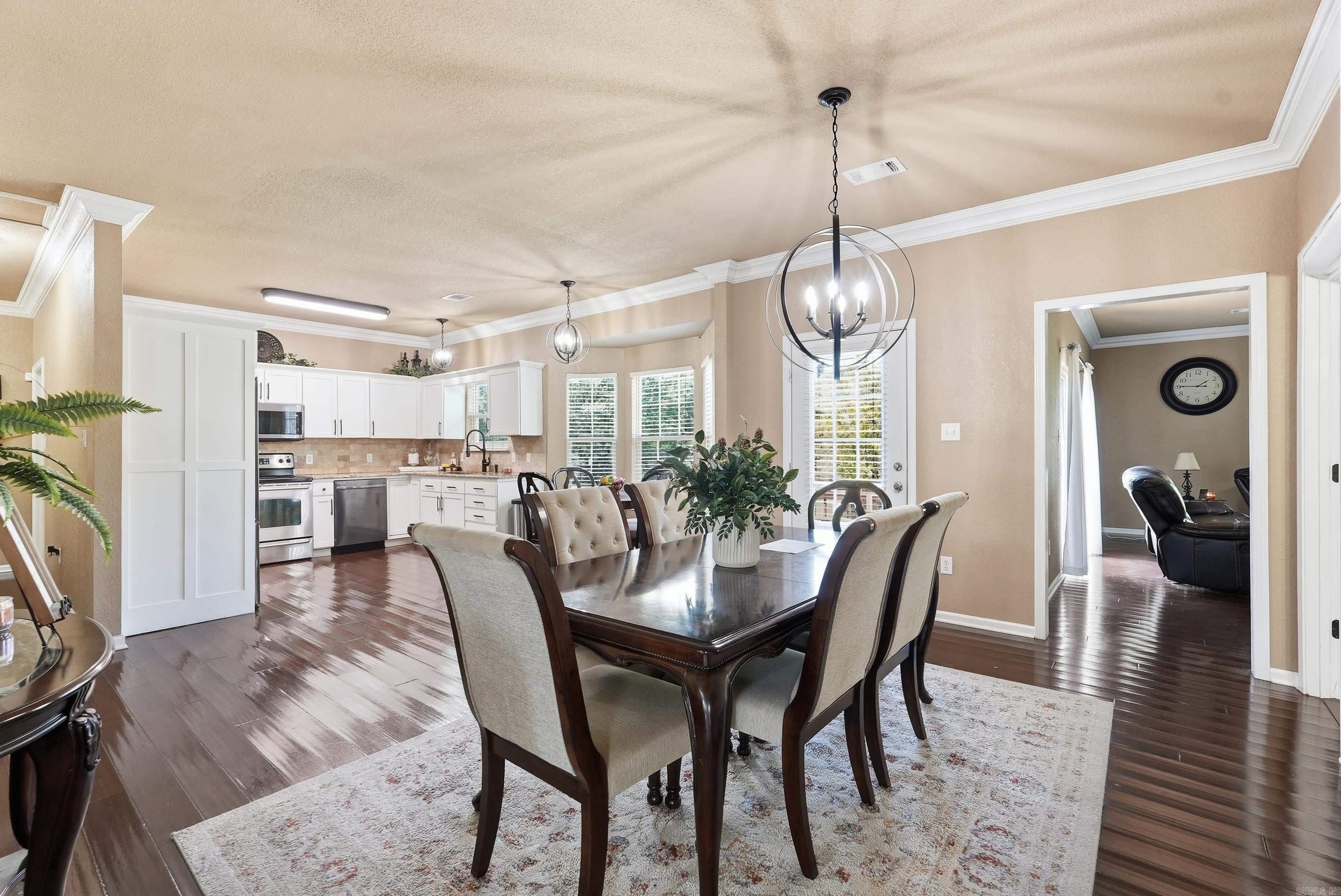 1710 Royal Oaks Dr  Malvern, AR