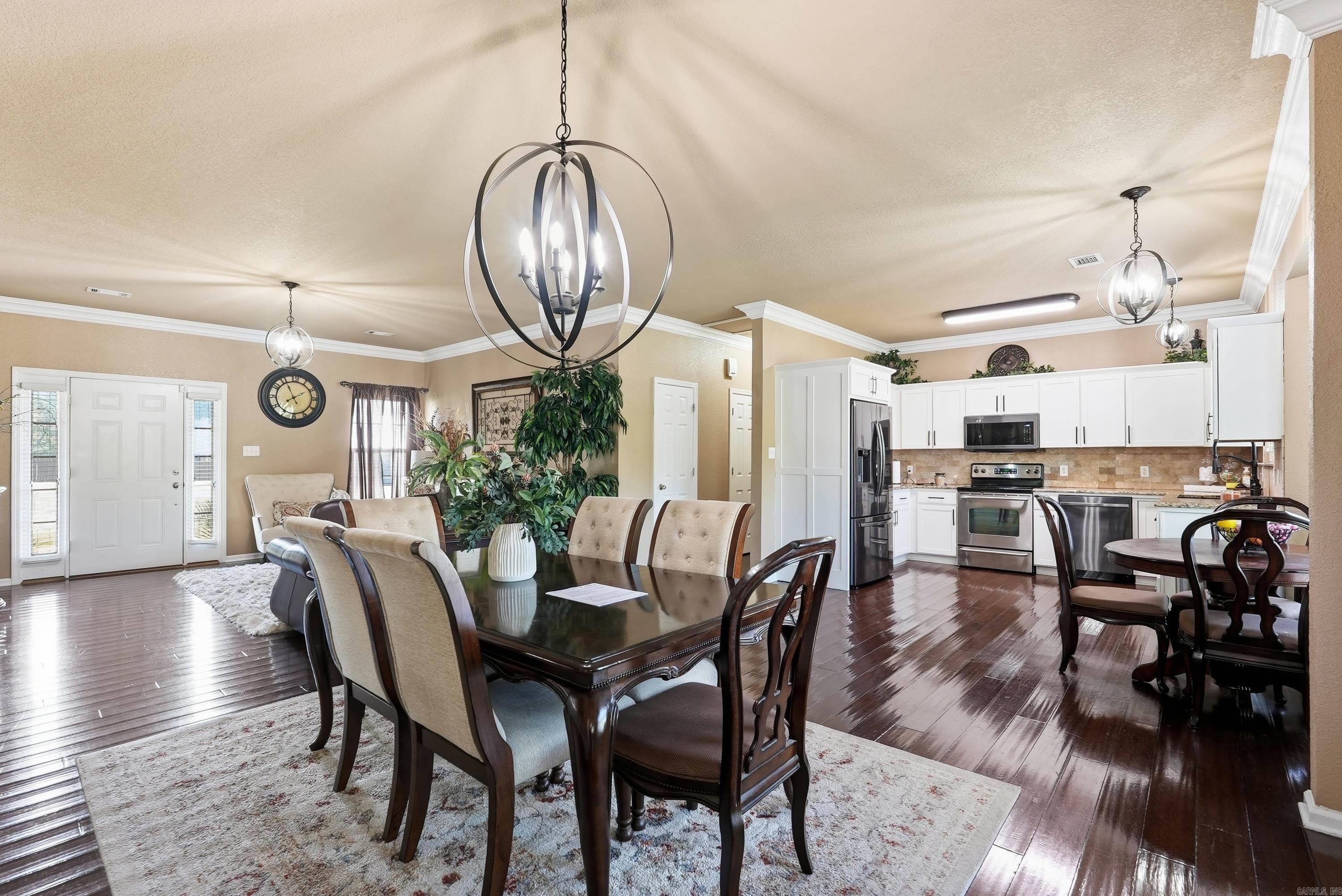 1710 Royal Oaks Dr  Malvern, AR