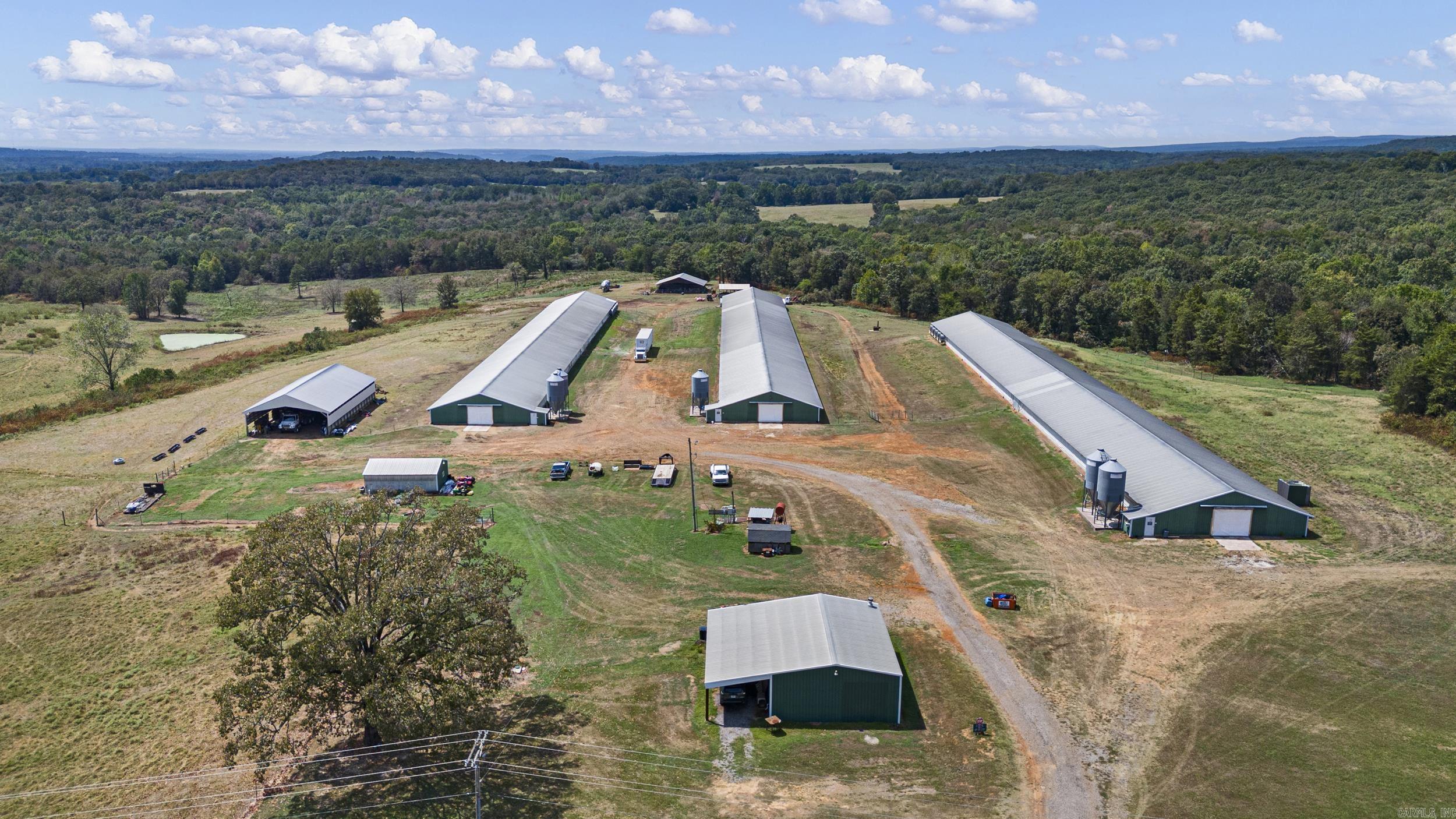 13589 Middle Ridge Road Ozark, AR 72949