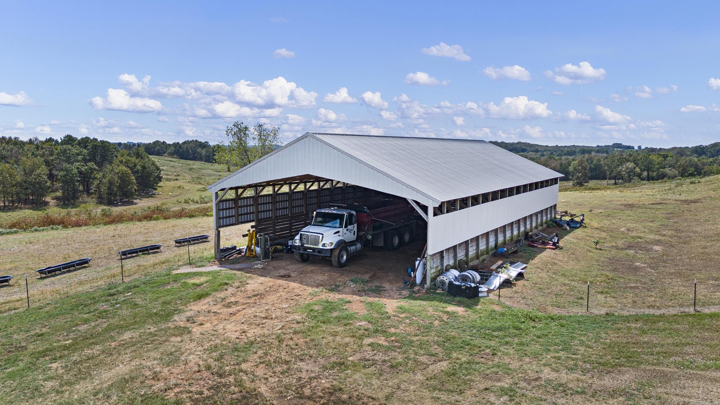13589 Middle Ridge Road Ozark, AR 72949