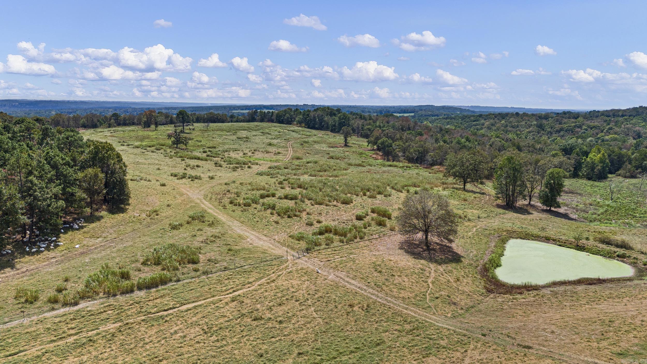 13589 Middle Ridge Road Ozark, AR 72949