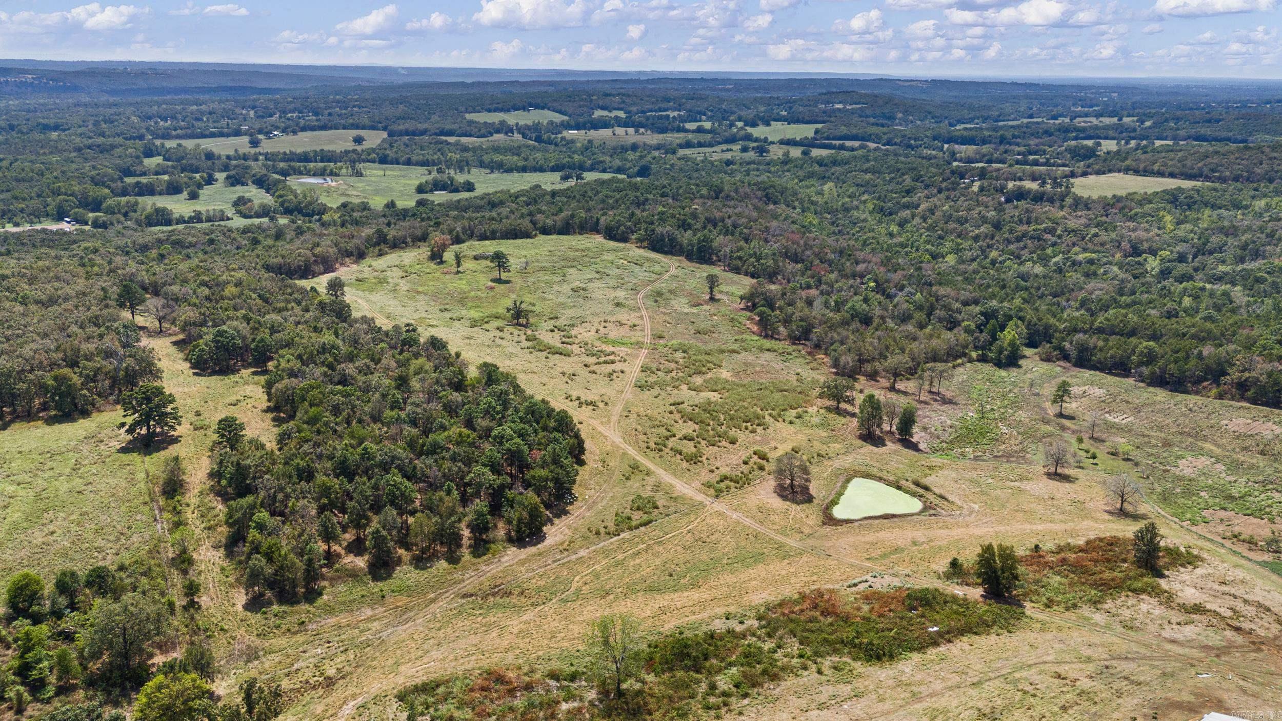 13589 Middle Ridge Road Ozark, AR 72949