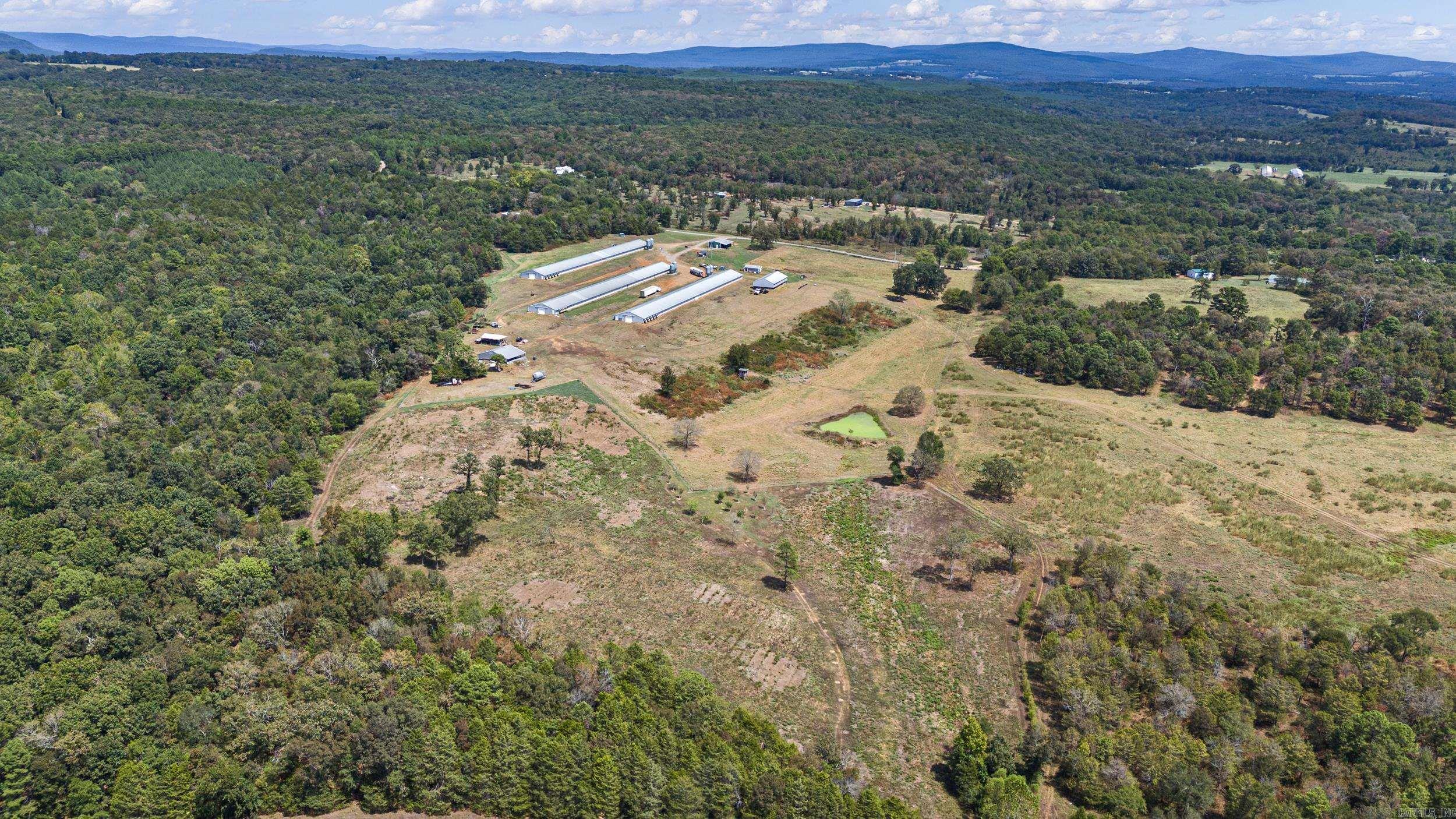 13589 Middle Ridge Road Ozark, AR 72949
