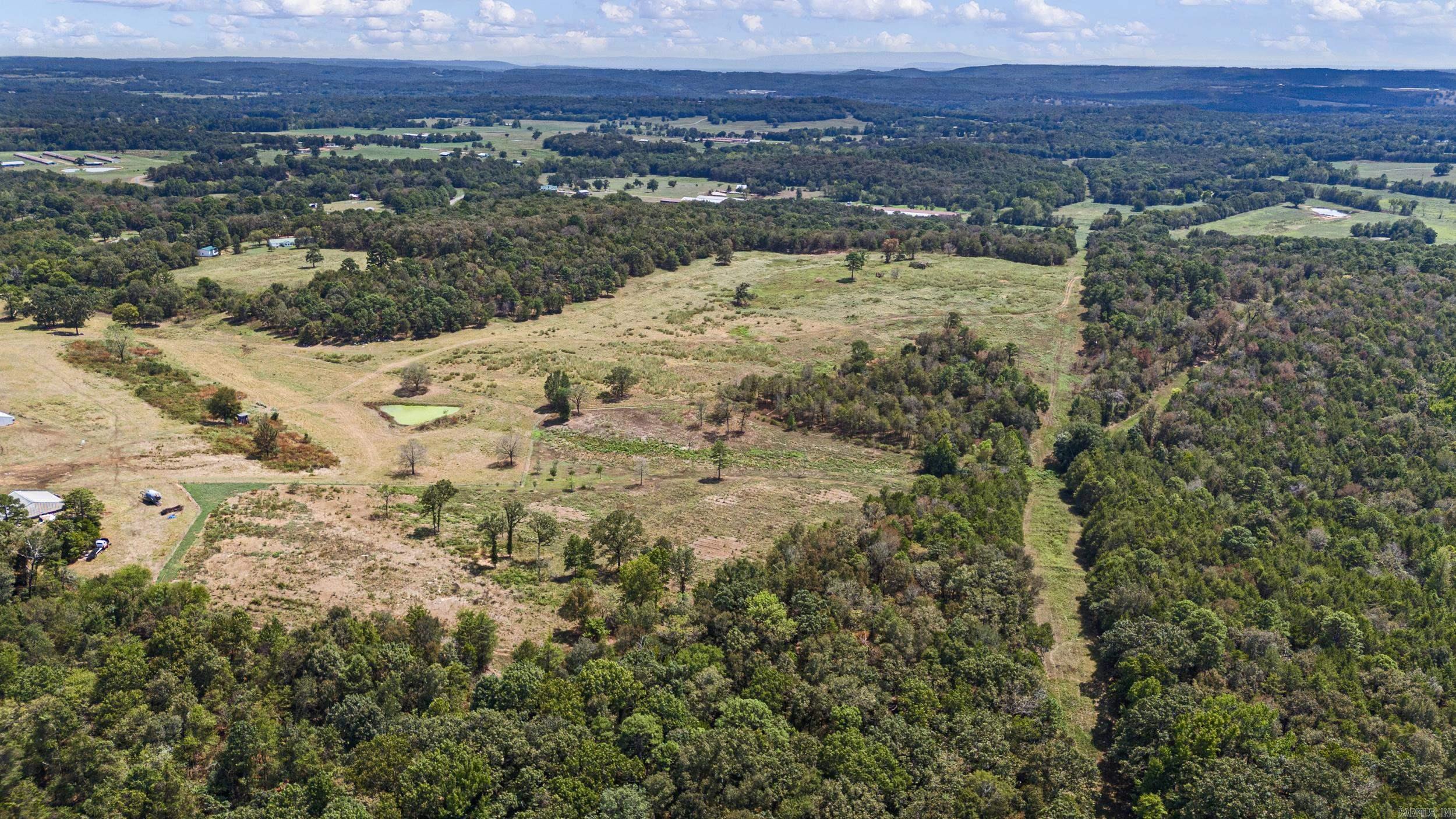 13589 Middle Ridge Road Ozark, AR 72949