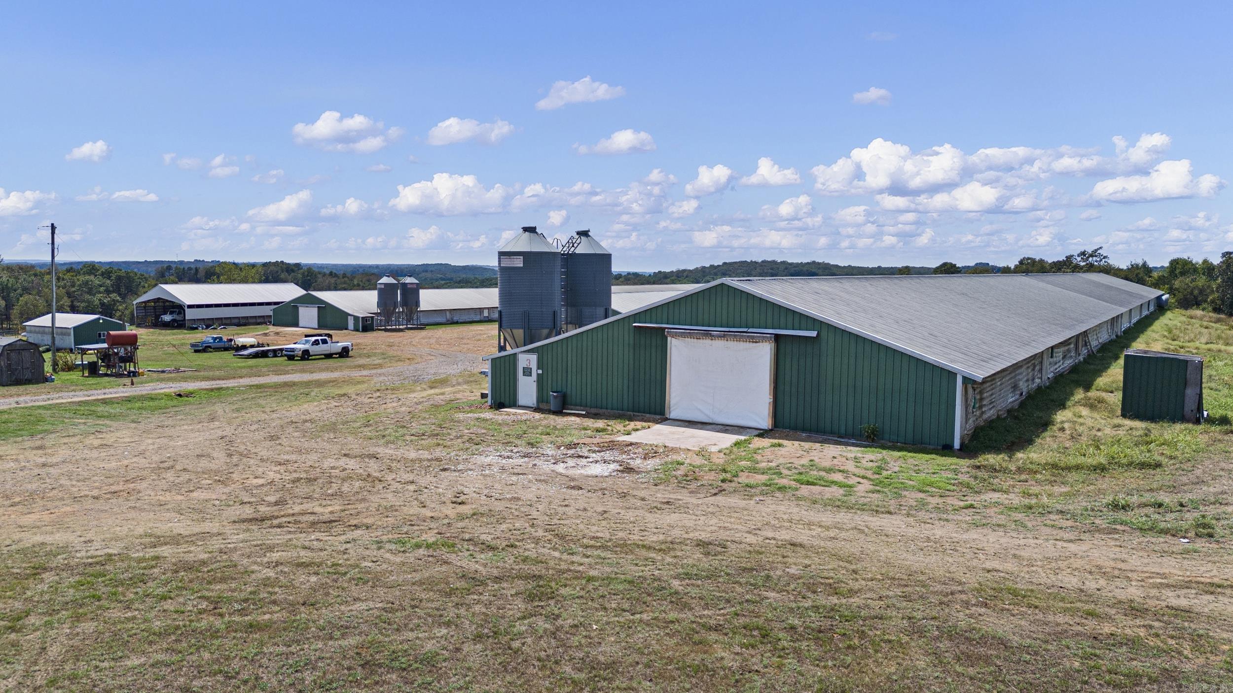 13589 Middle Ridge Road Ozark, AR 72949