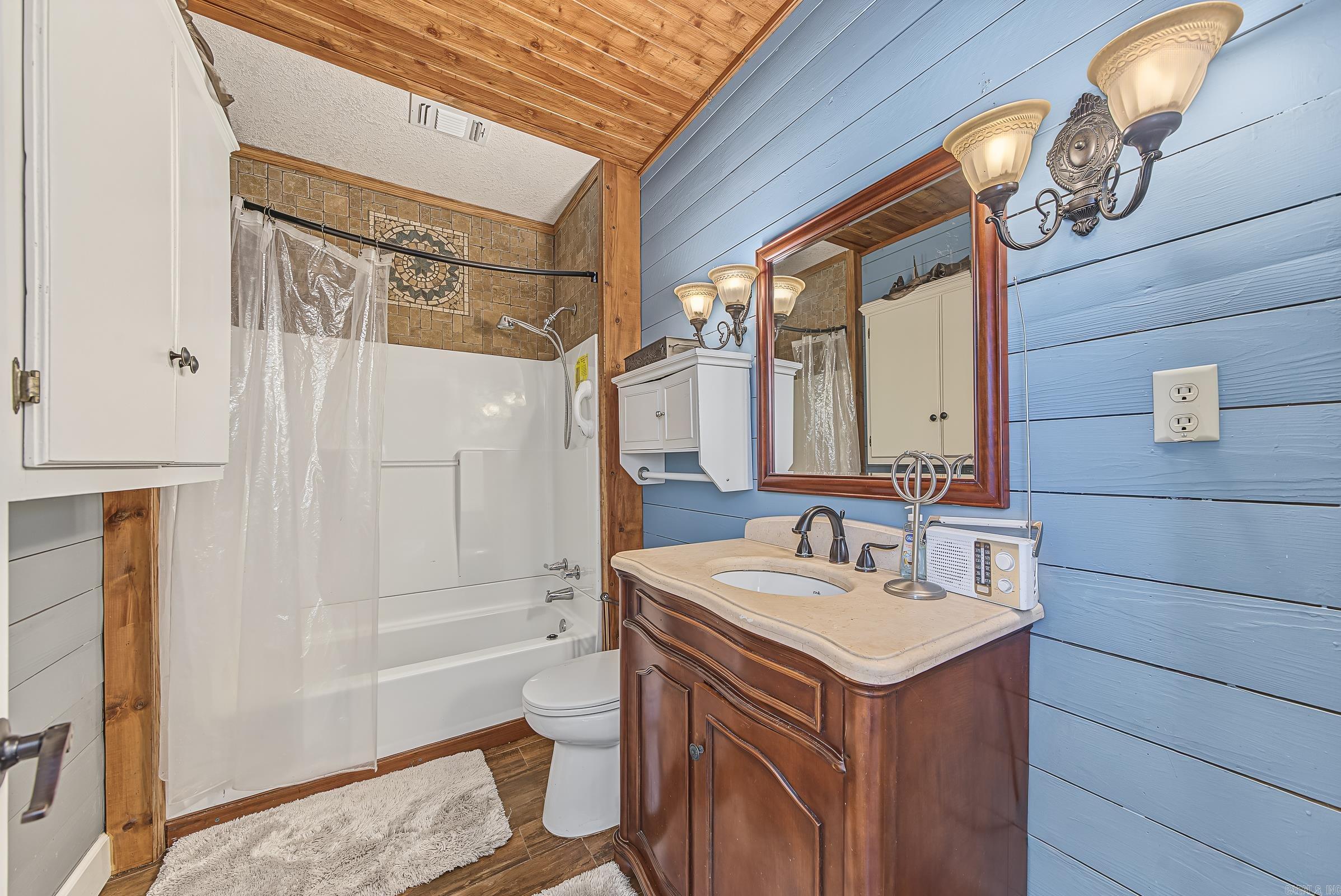 430 Corbell Loop Road Lockesburg, AR 71846
