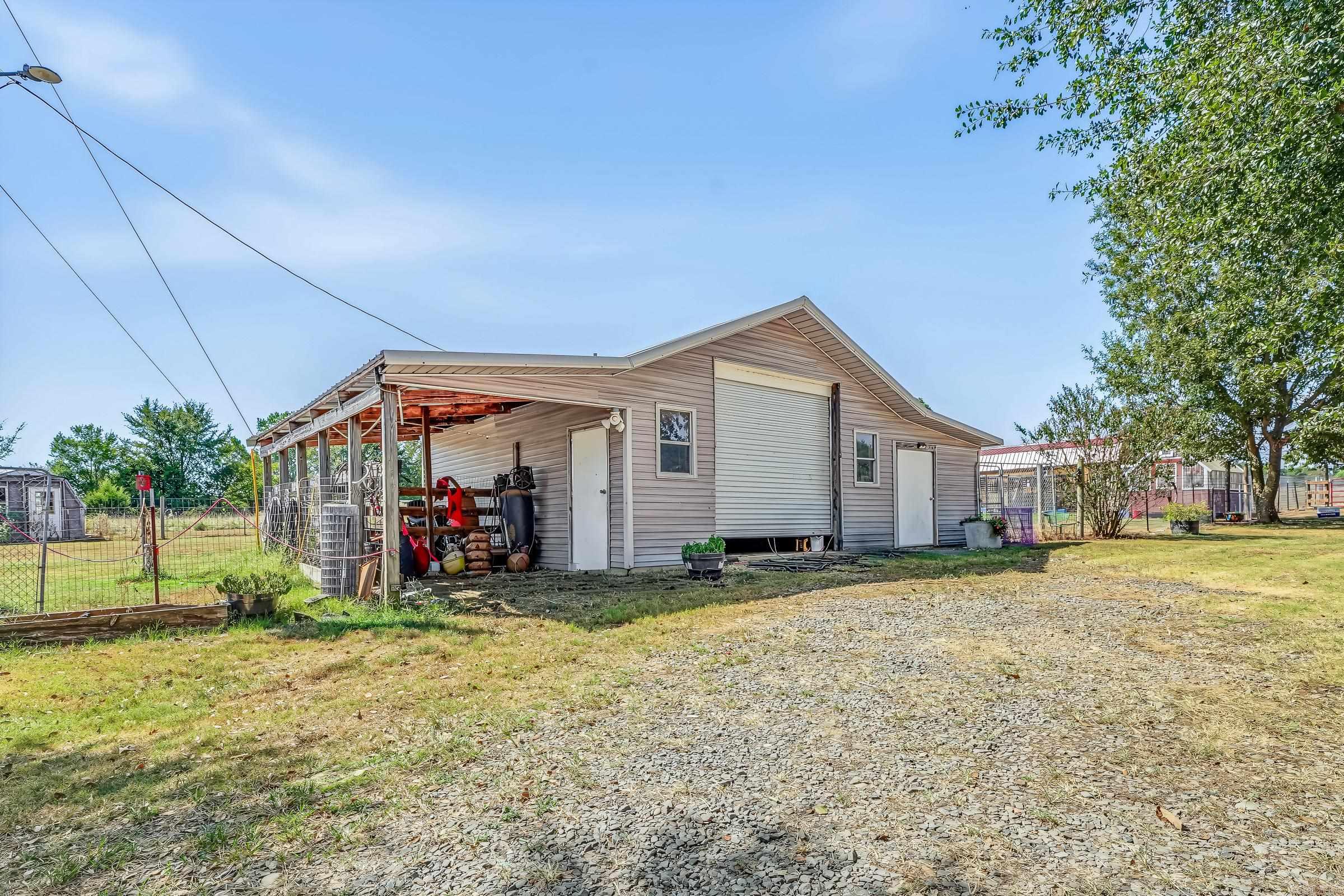 430 Corbell Loop Road Lockesburg, AR 71846