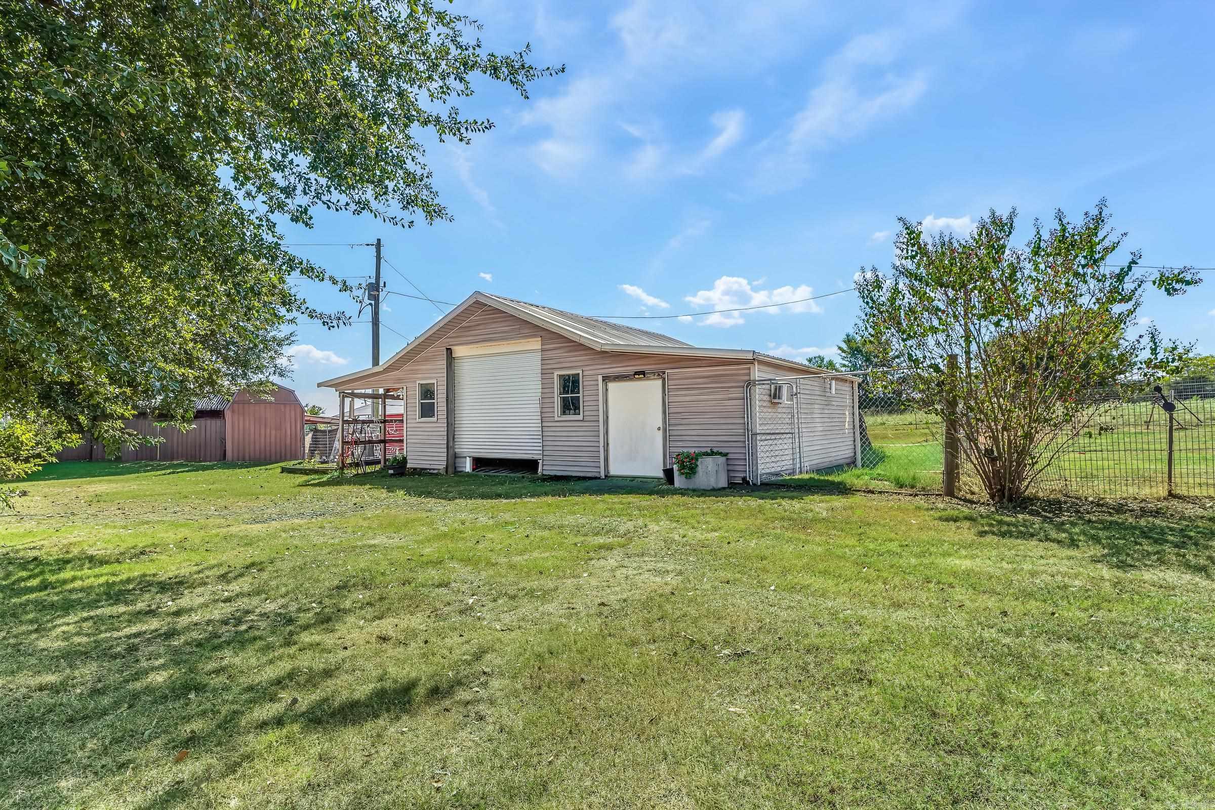 430 Corbell Loop Road Lockesburg, AR 71846