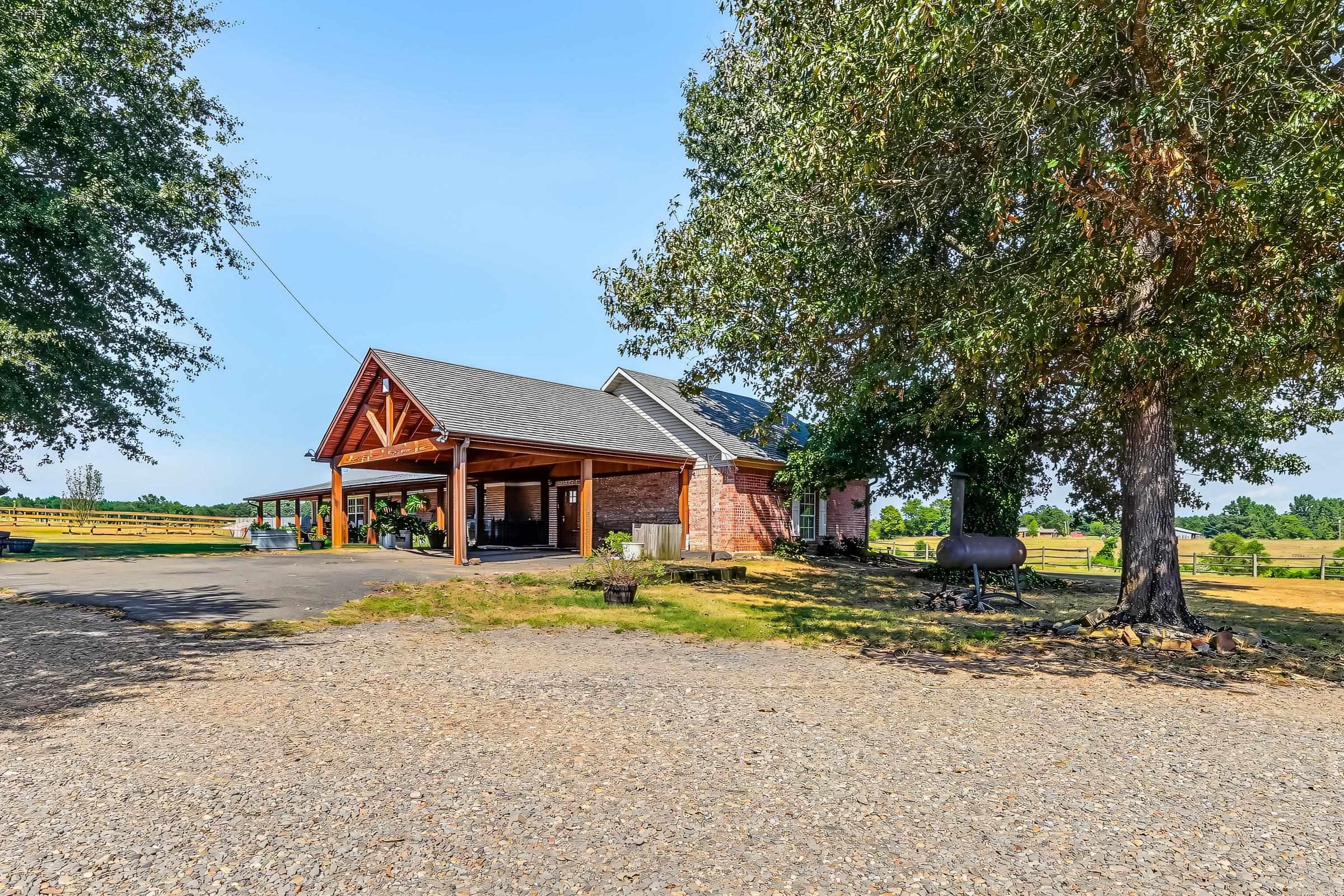430 Corbell Loop Road Lockesburg, AR 71846