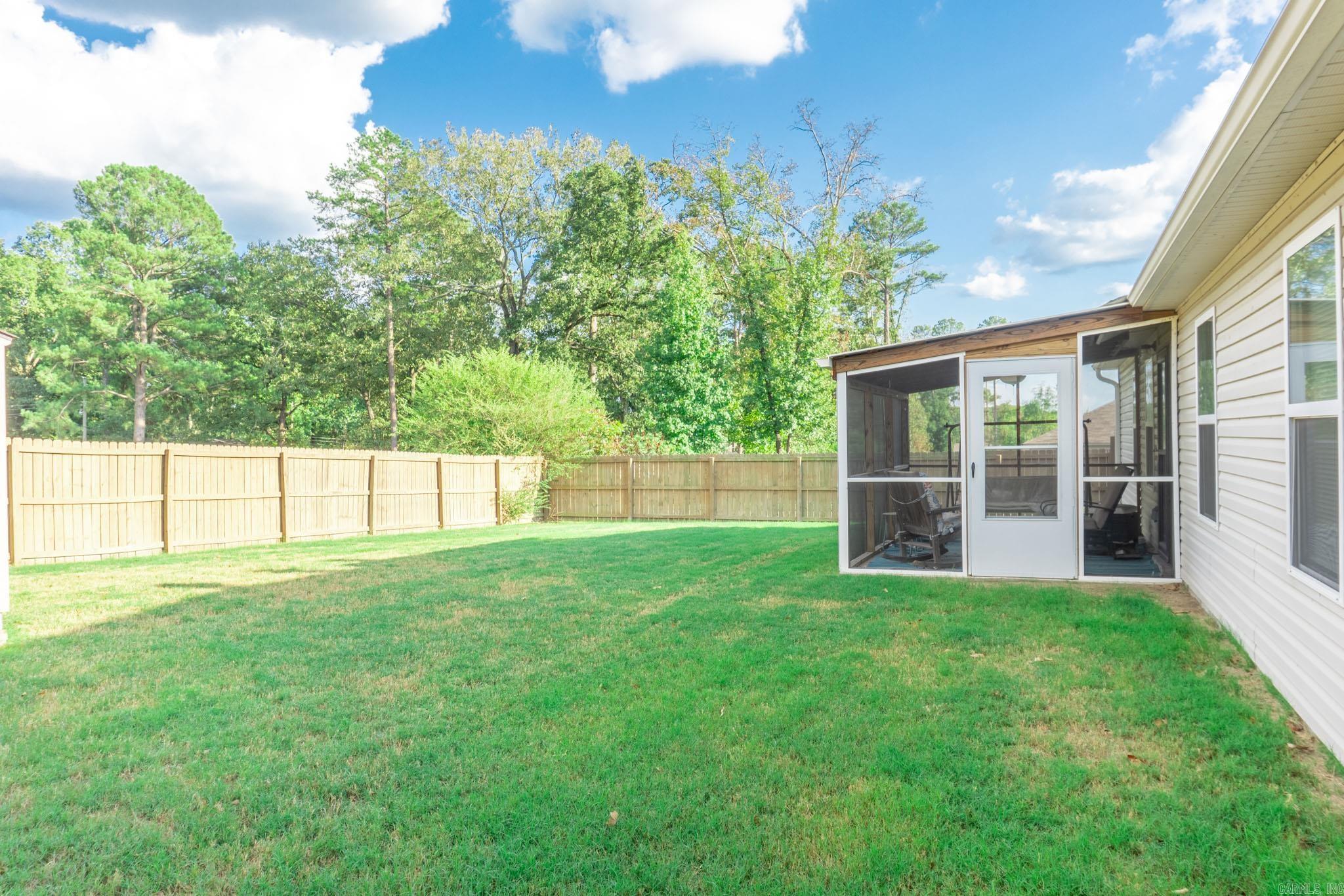 2400 Vivan Drive  Benton, AR