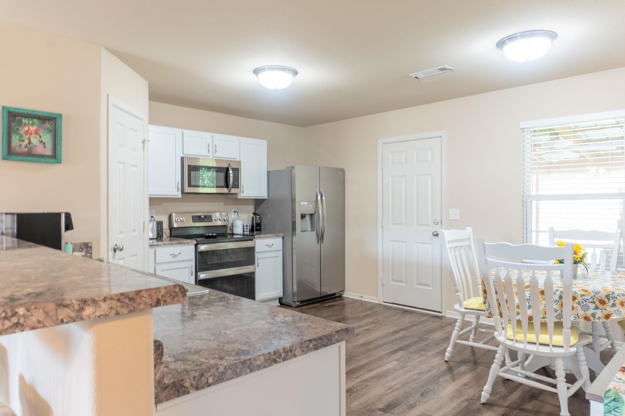 2400 Vivan Drive  Benton, AR