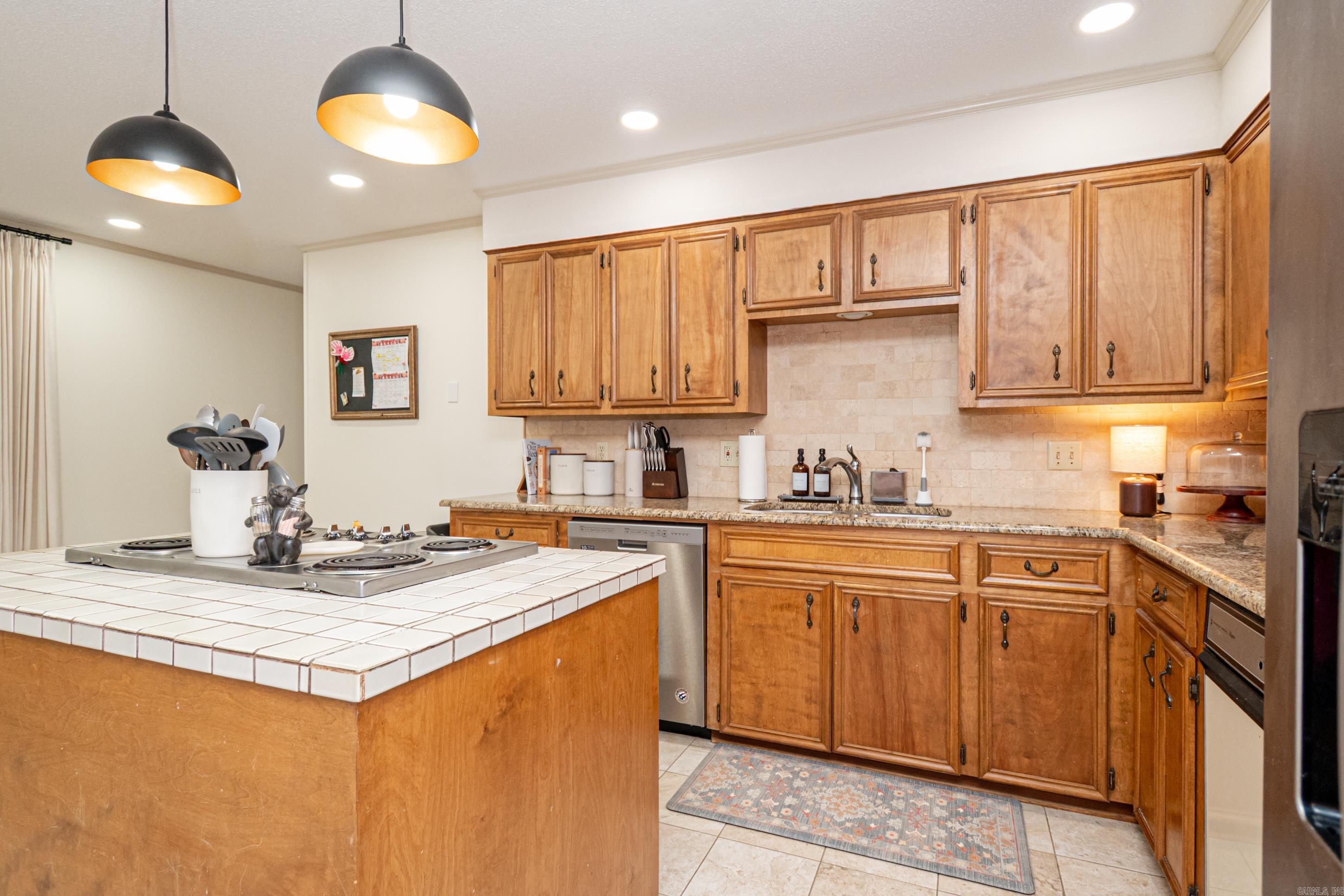 712 Woodview Dr  El Dorado, AR