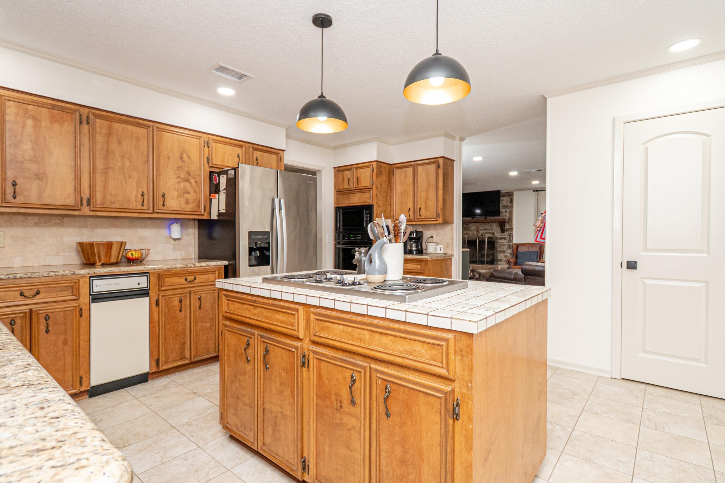 712 Woodview Dr  El Dorado, AR