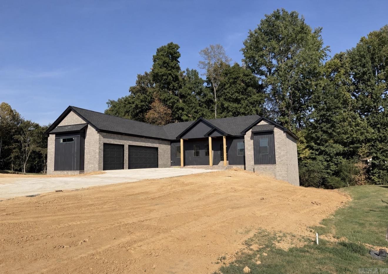 1507 S 28 1/2  Paragould, AR