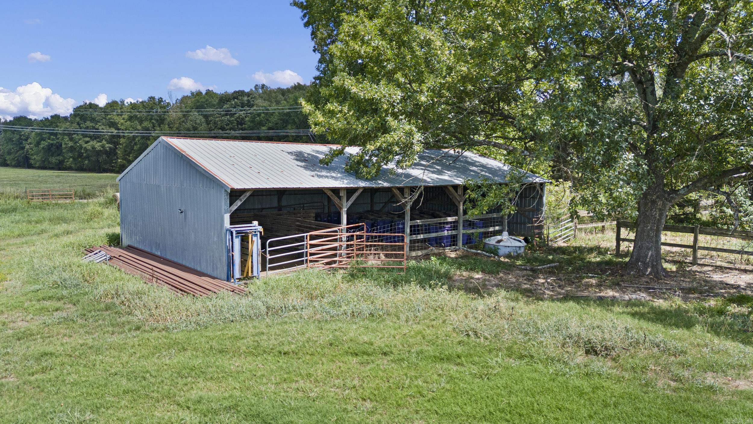 8 Givens Lane Morrilton, AR 72110