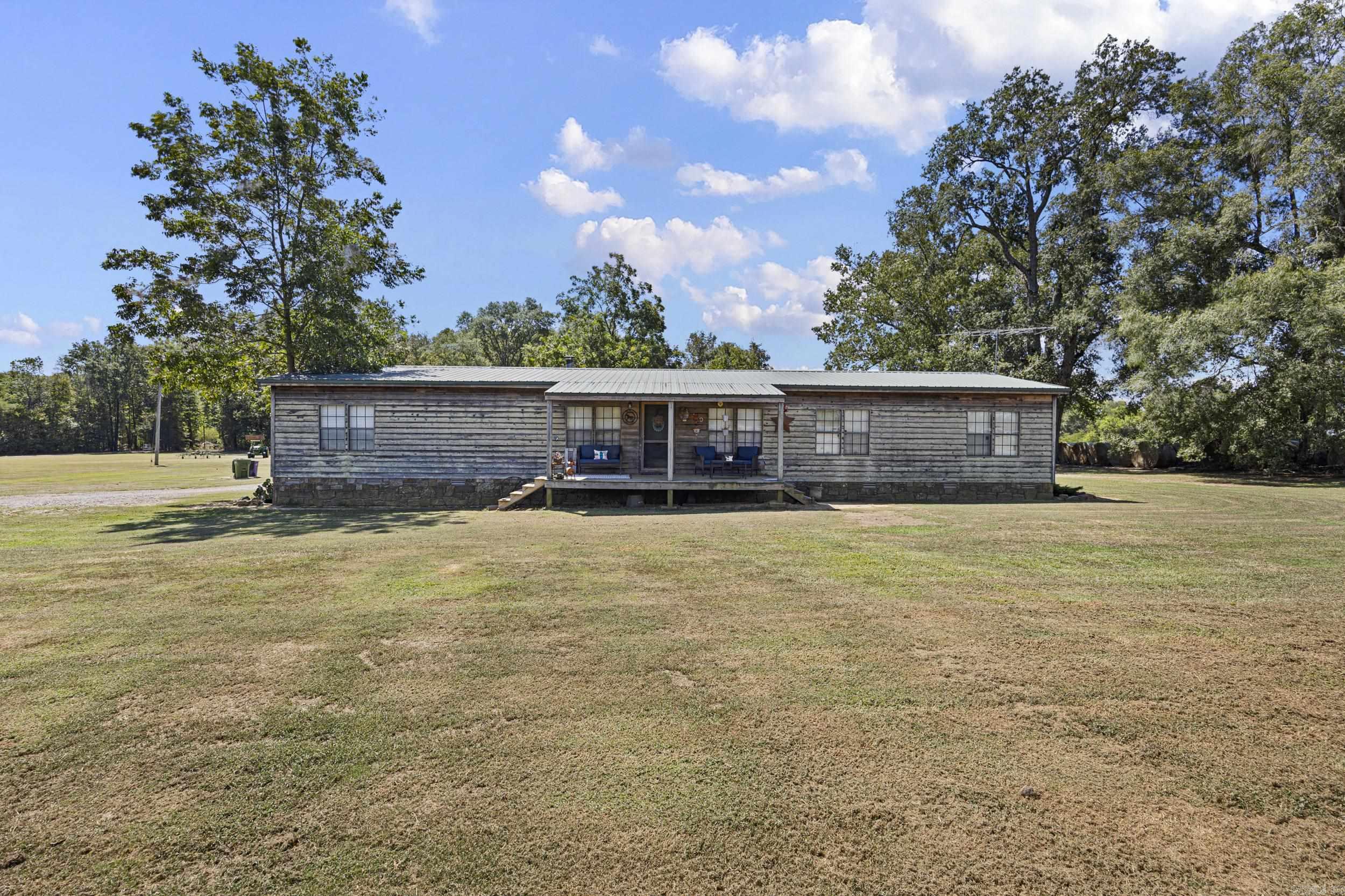 8 Givens Lane Morrilton, AR 72110