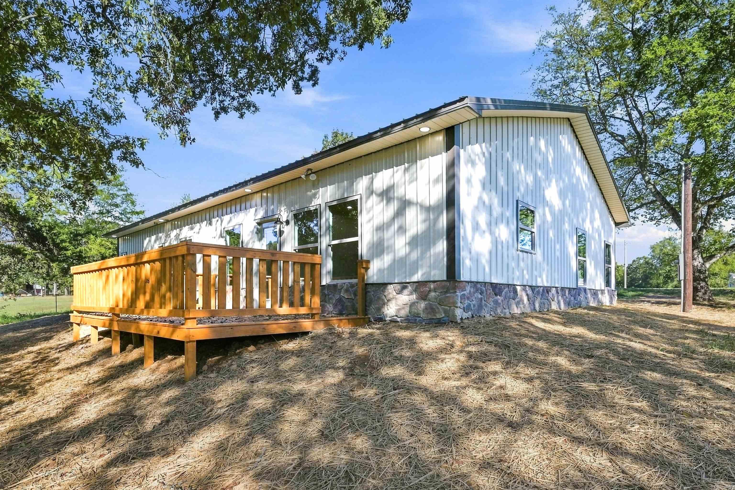 1339 AR 36  Mt. Vernon, AR