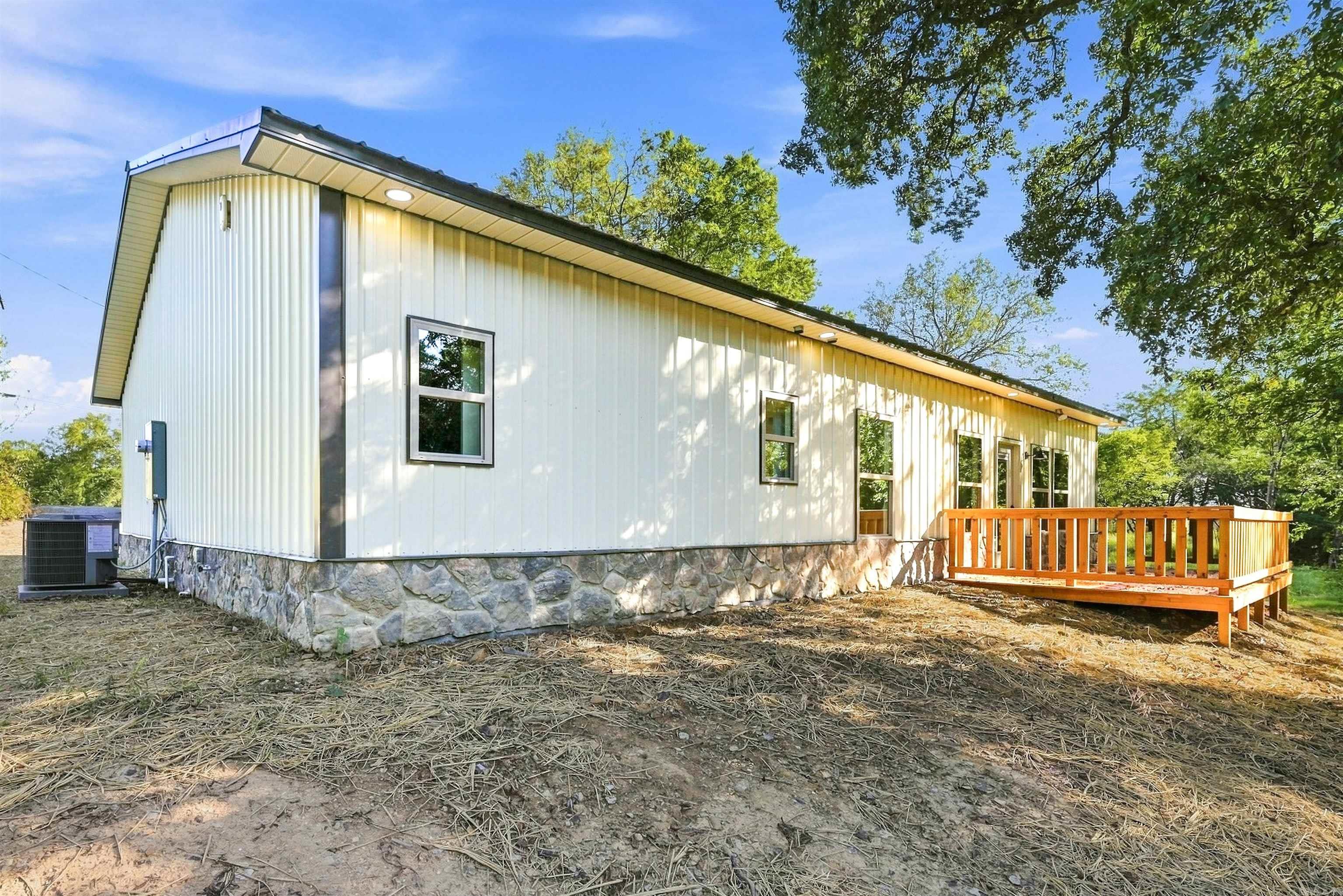 1339 AR 36  Mt. Vernon, AR