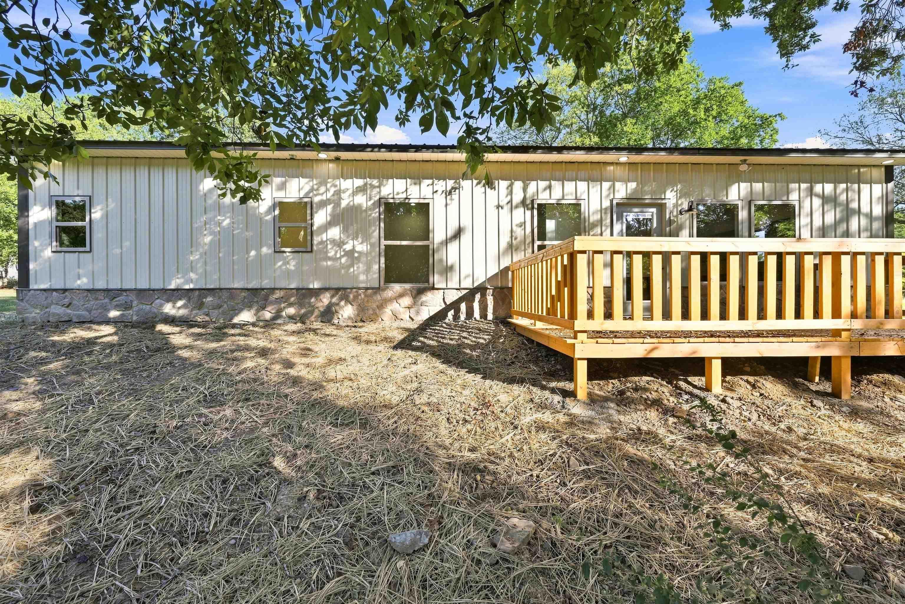 1339 AR 36  Mt. Vernon, AR
