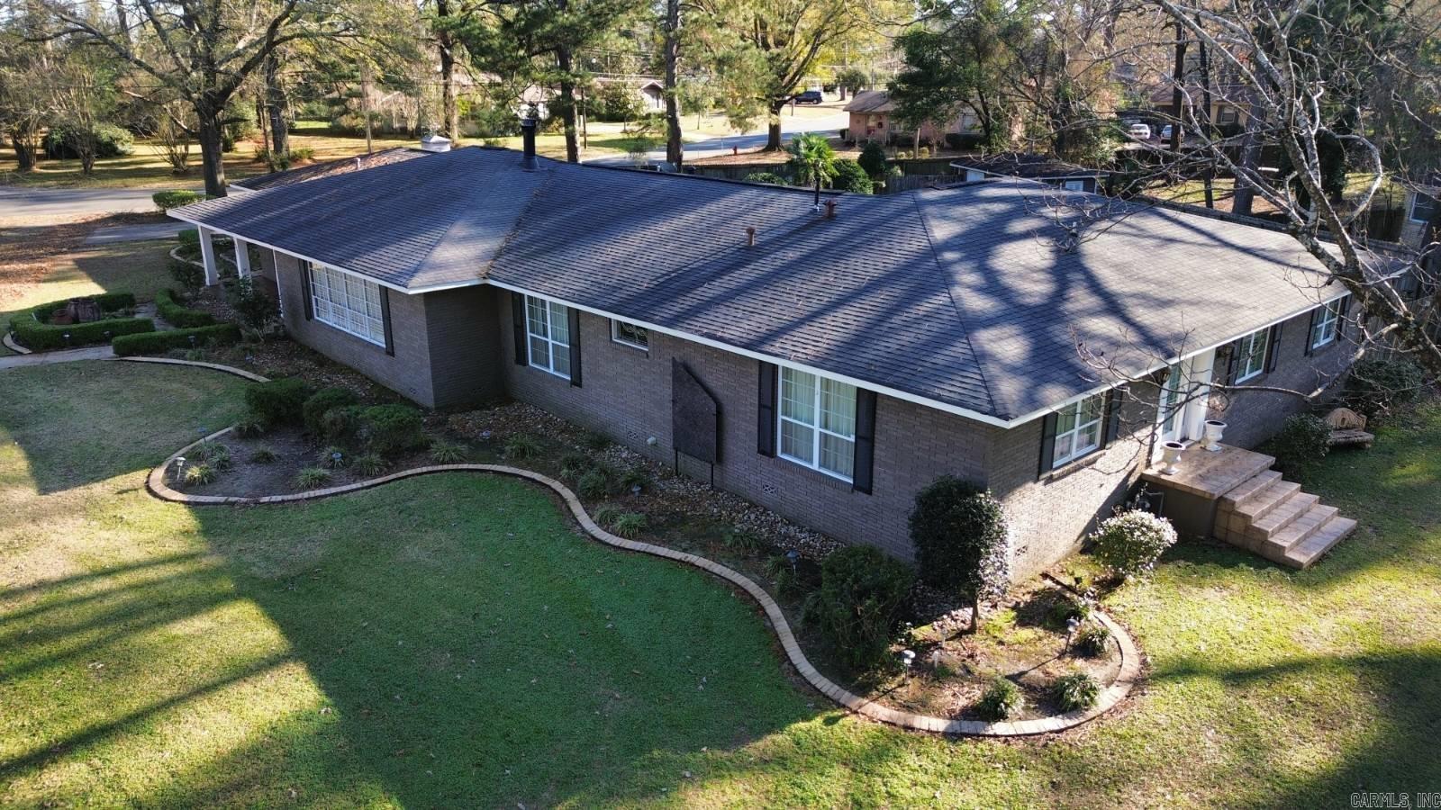 1107 Lawton Magnolia, AR 71753