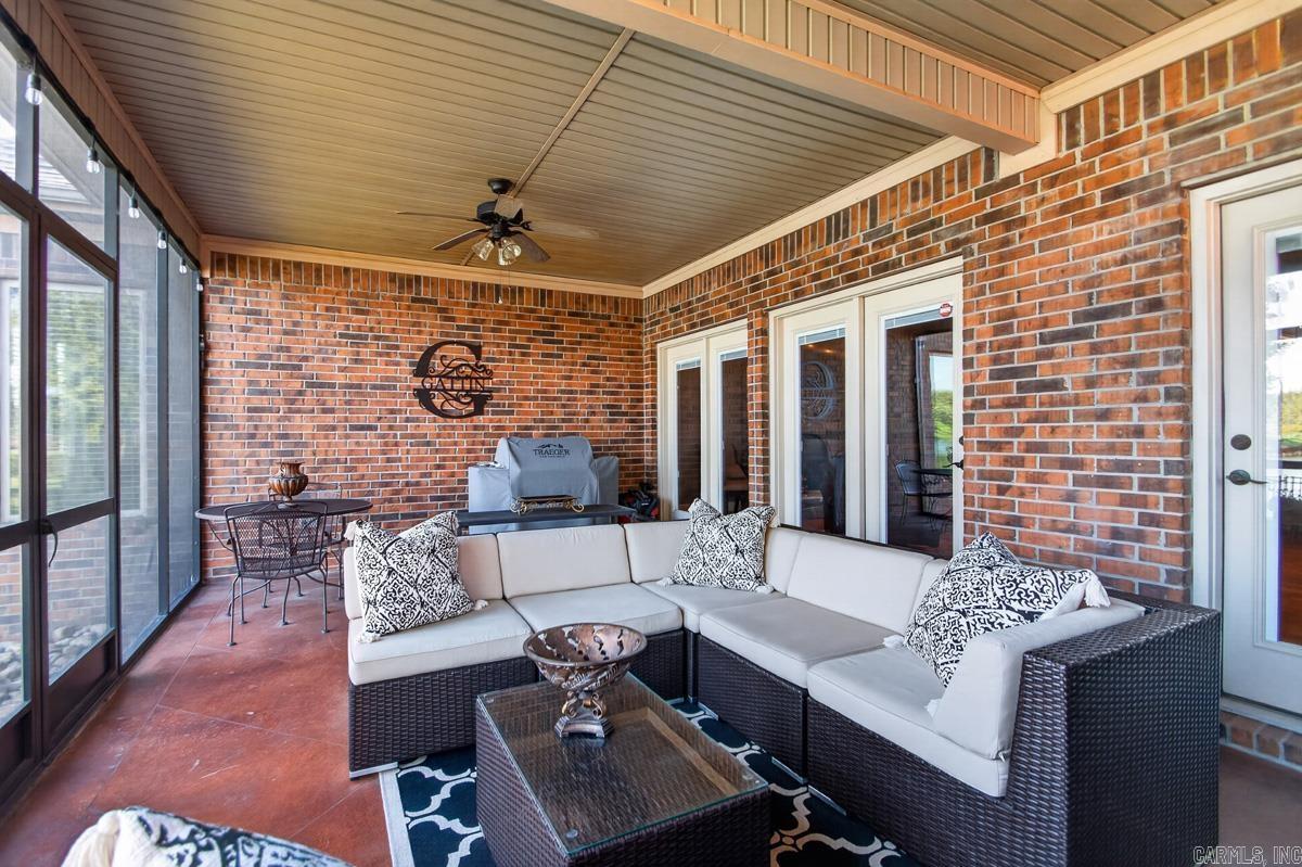 7017 Worth Avenue Benton, AR 72019